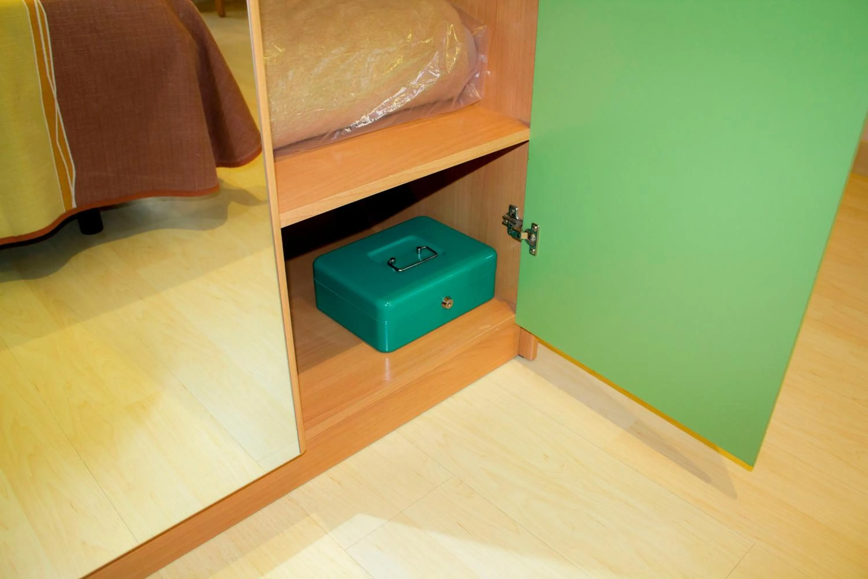 People in Hotel Restaurante Caracho