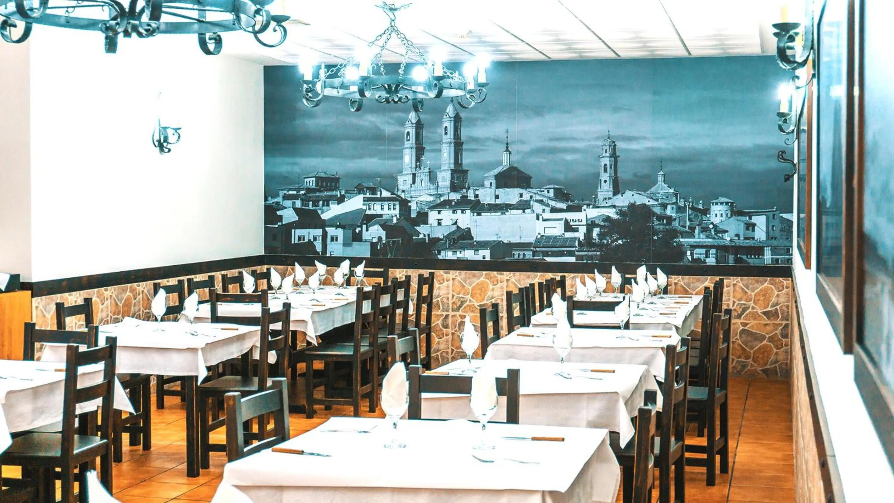 Meals in Hotel Restaurante Caracho