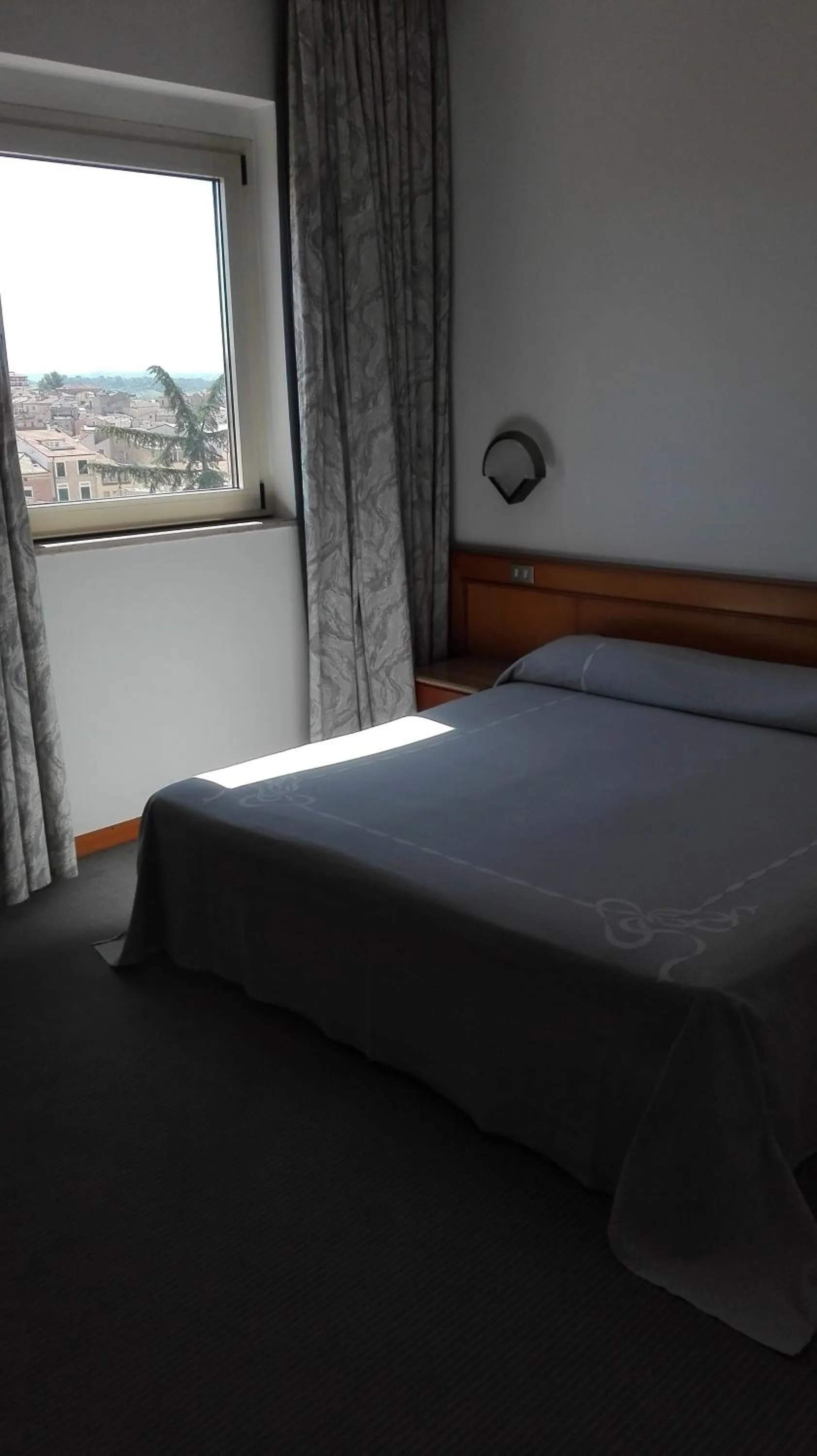 Bed in Hotel Excelsior