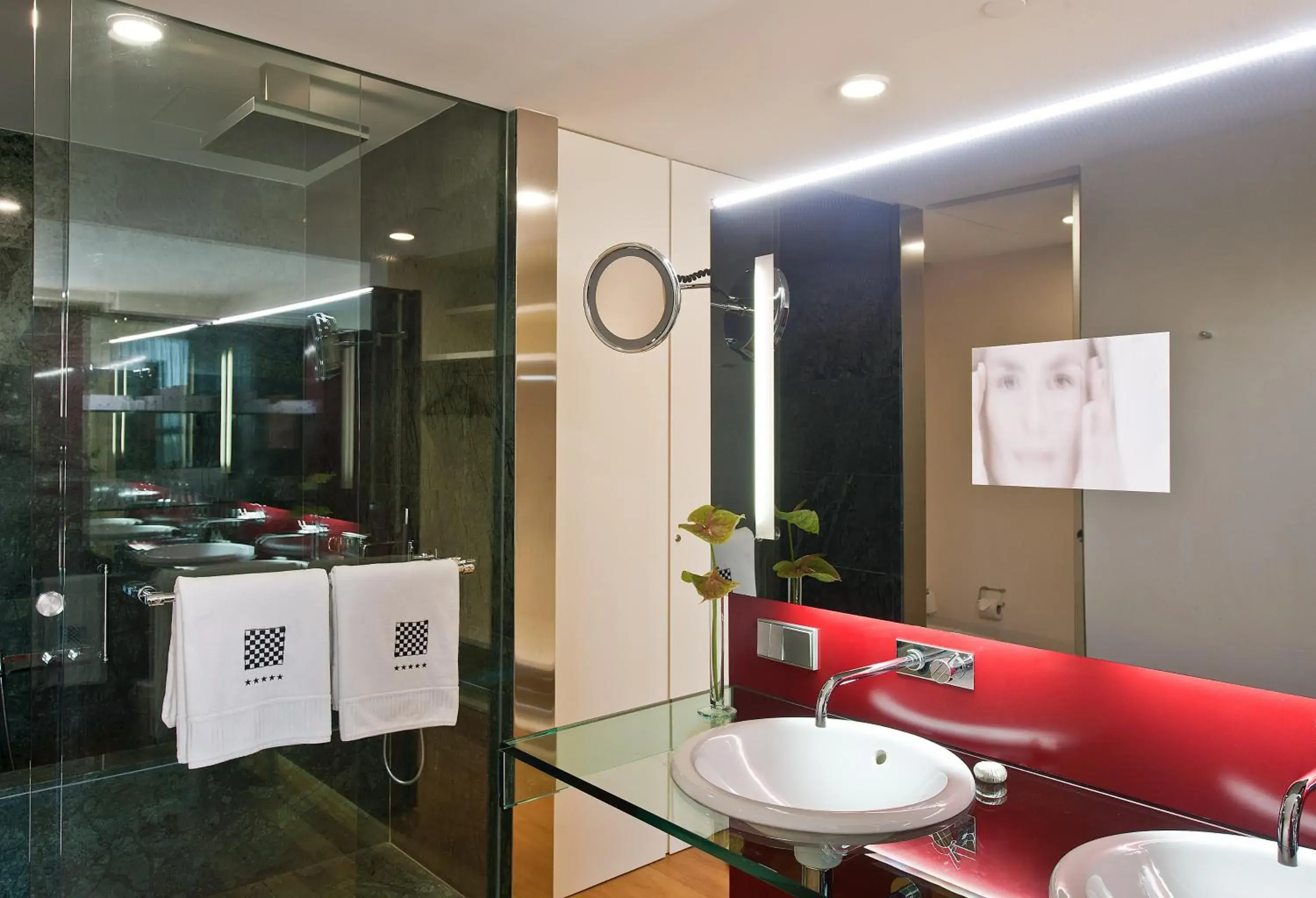 Junior Suite in Hotel Reina Petronila Junior Suite in Hotel Reina Petronila