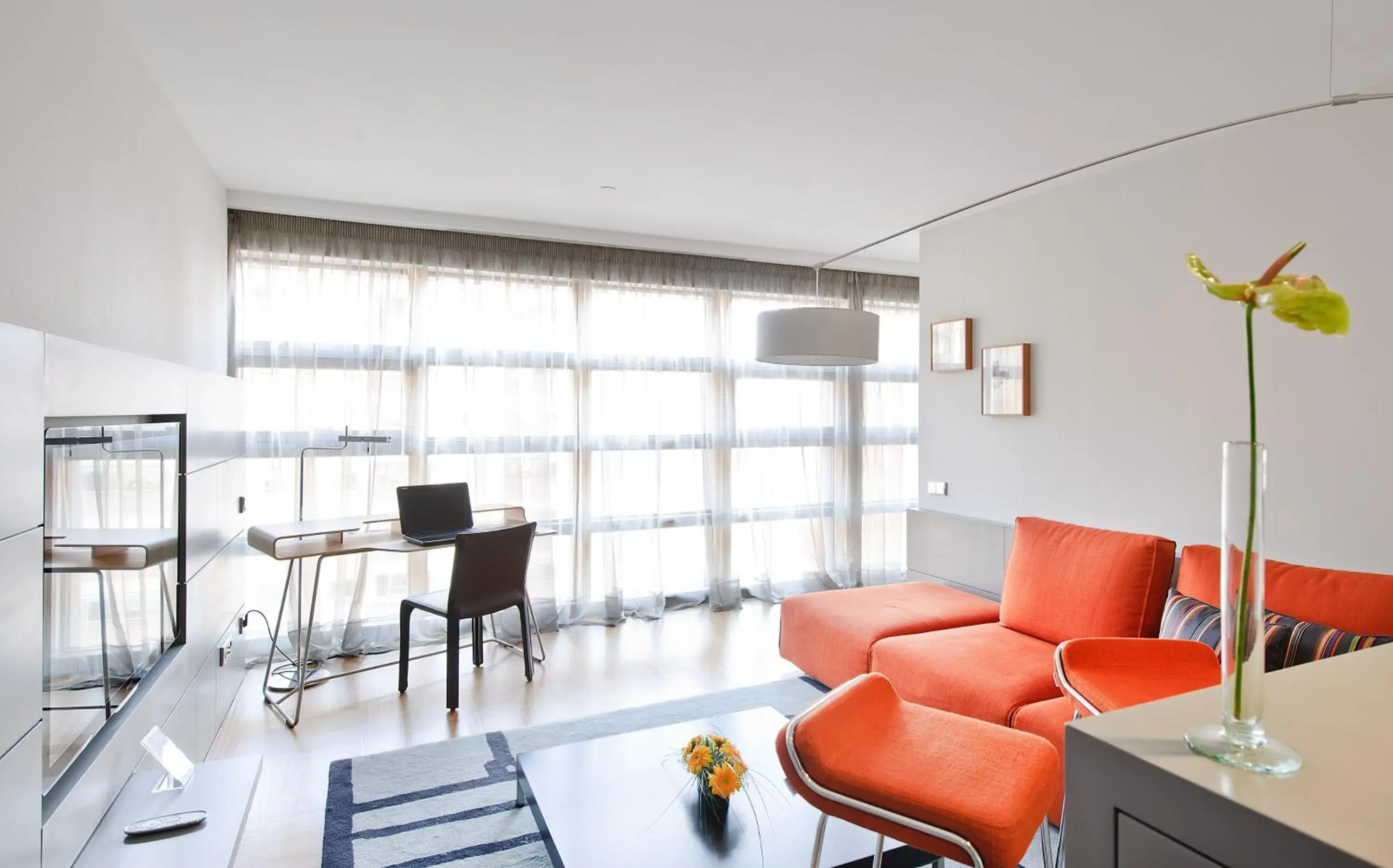 Living room in Hotel Reina Petronila Living room in Hotel Reina Petronila