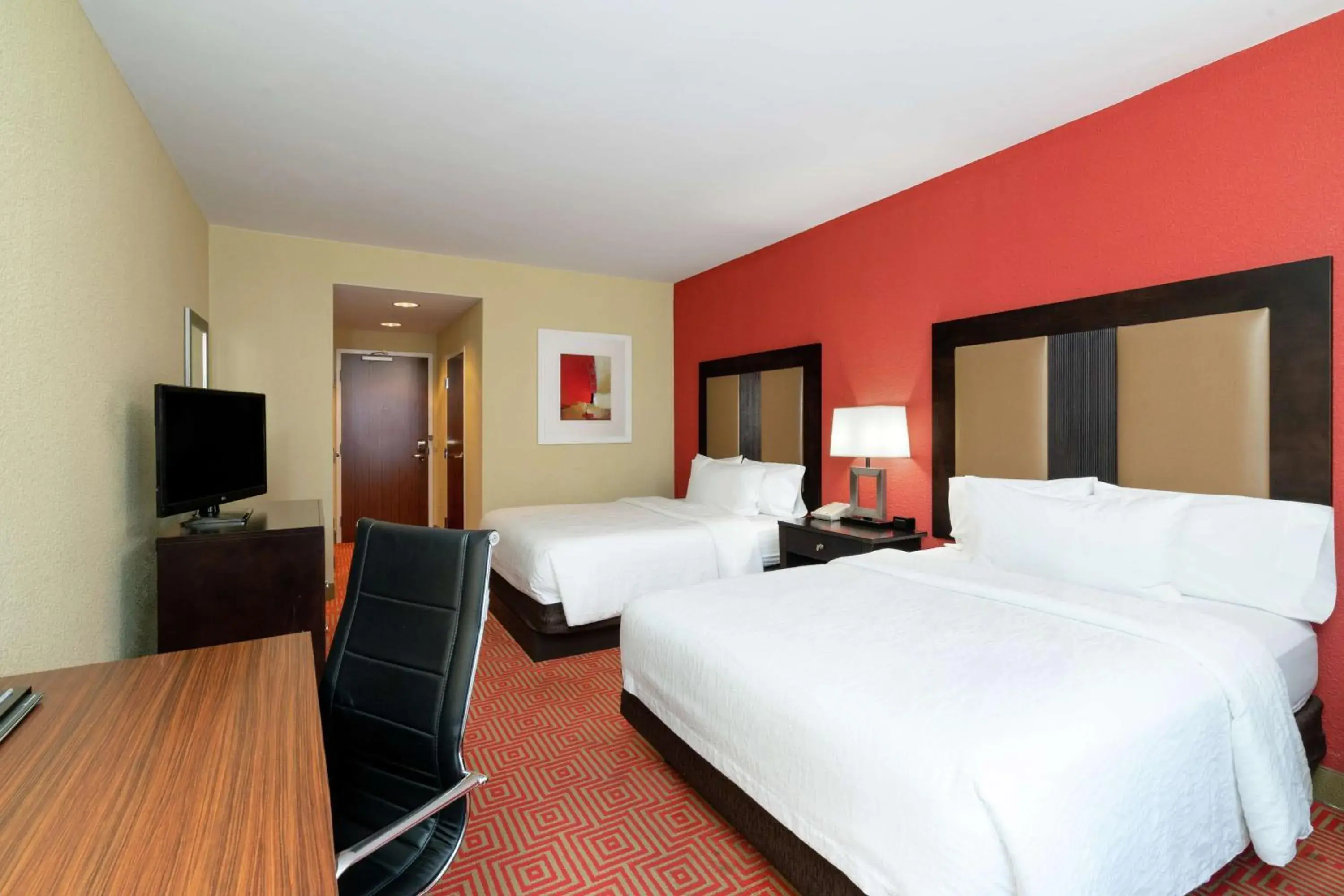 Bedroom, Bed in Hilton Garden Inn Dalton Bedroom, Bed in Hilton Garden Inn Dalton