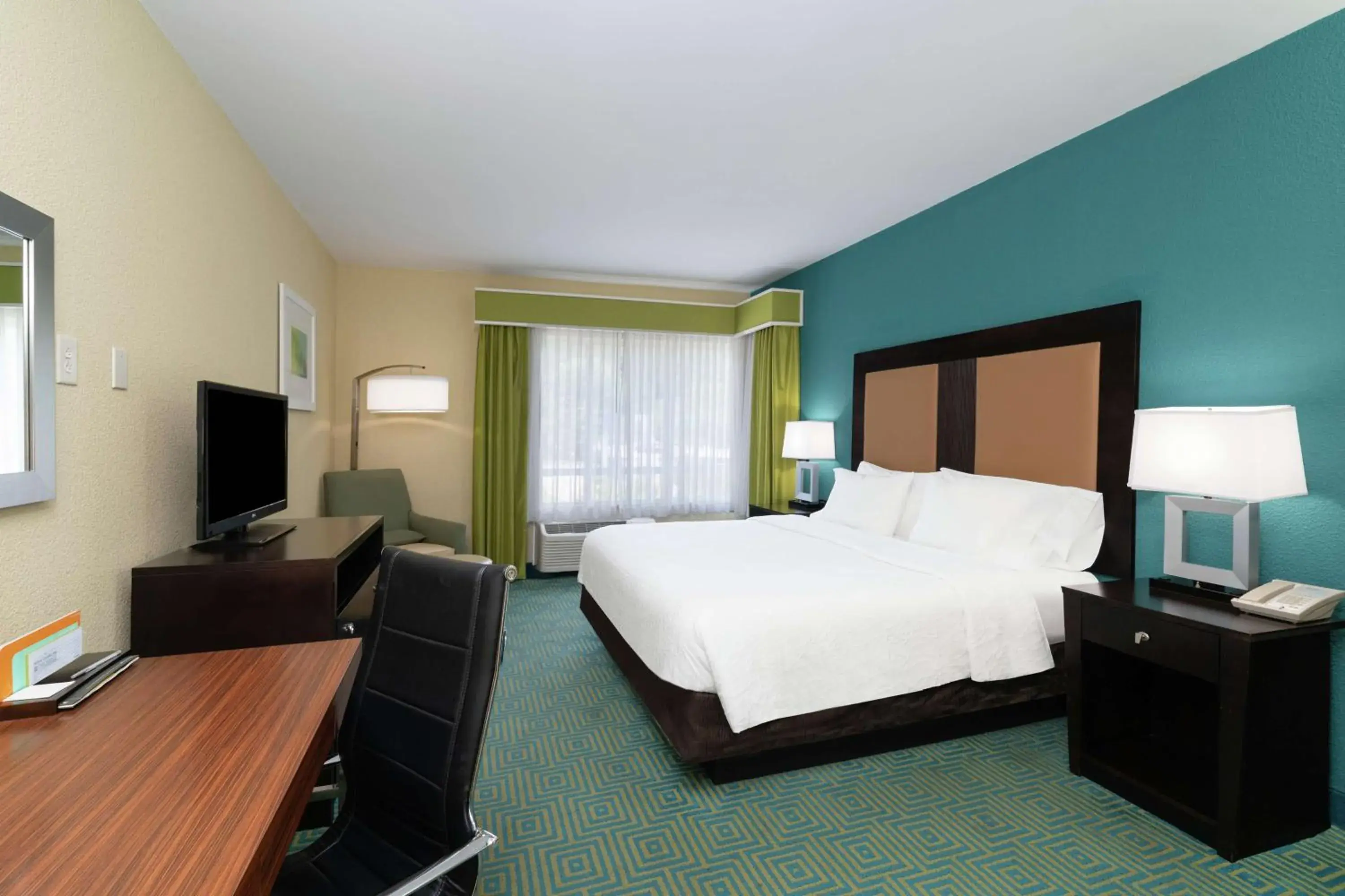 Bedroom, Bed in Hilton Garden Inn Dalton Bedroom, Bed in Hilton Garden Inn Dalton