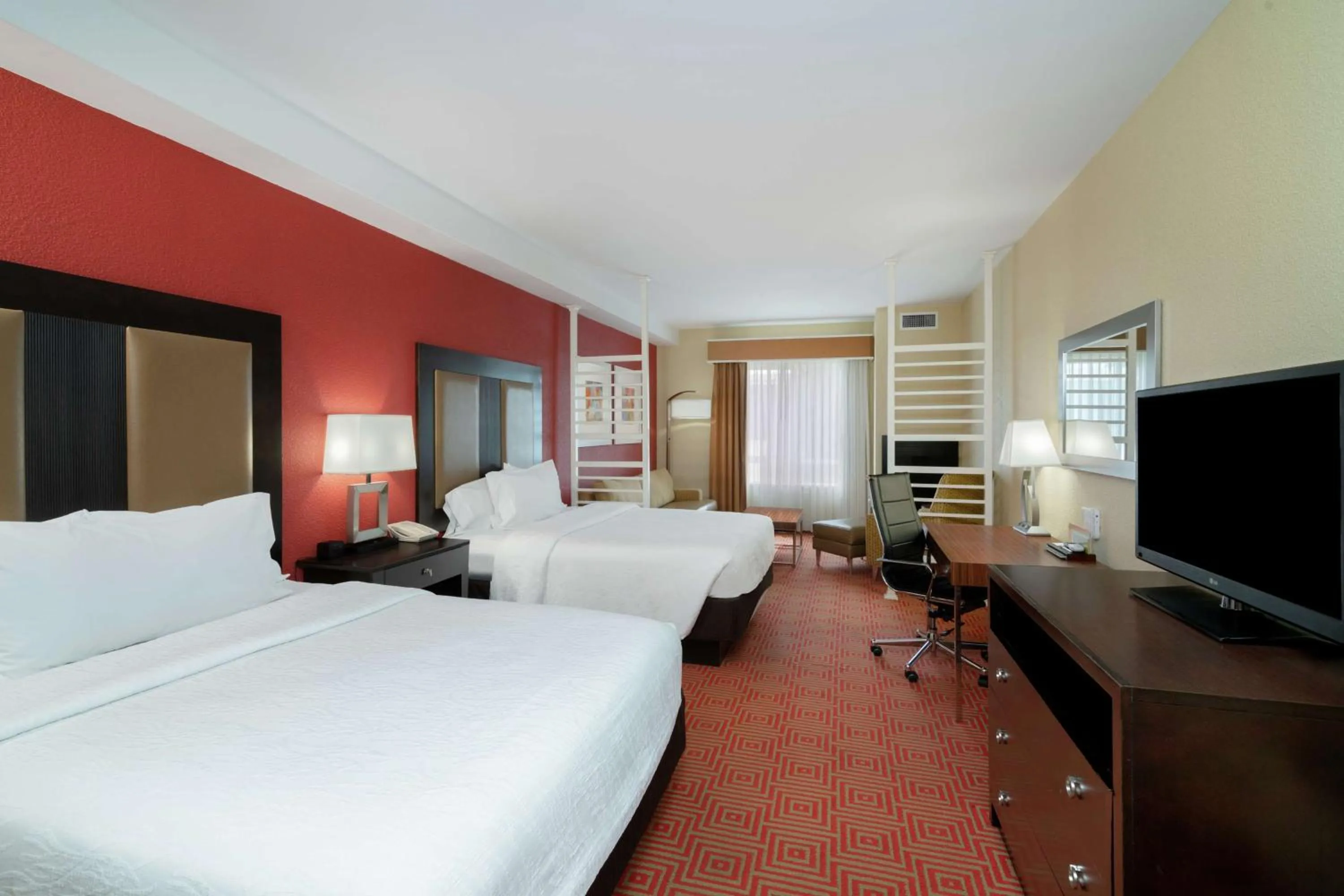 Bedroom, Bed in Hilton Garden Inn Dalton