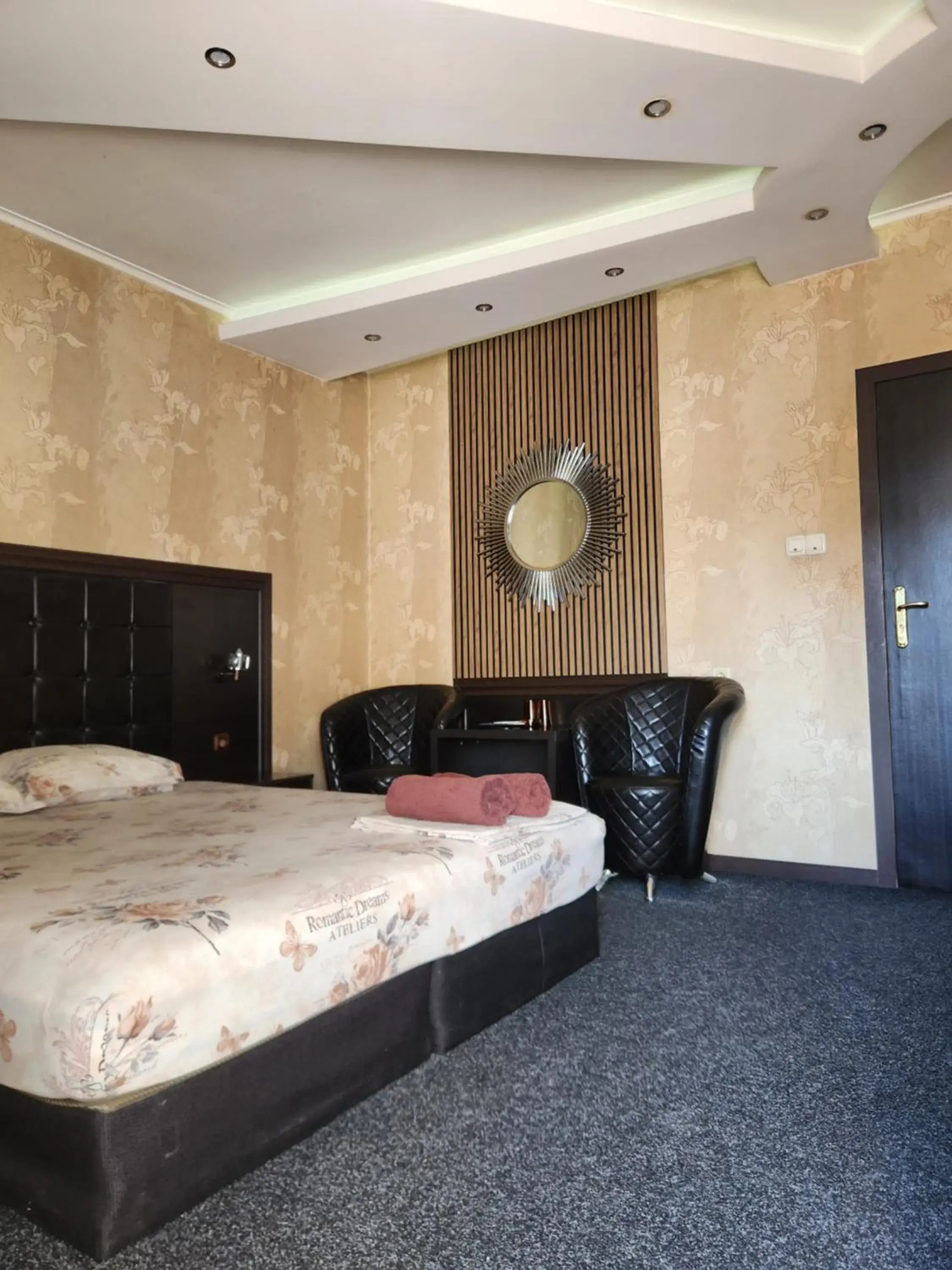 Deluxe Double Room in Hotel Chamishki Deluxe Double Room in Hotel Chamishki