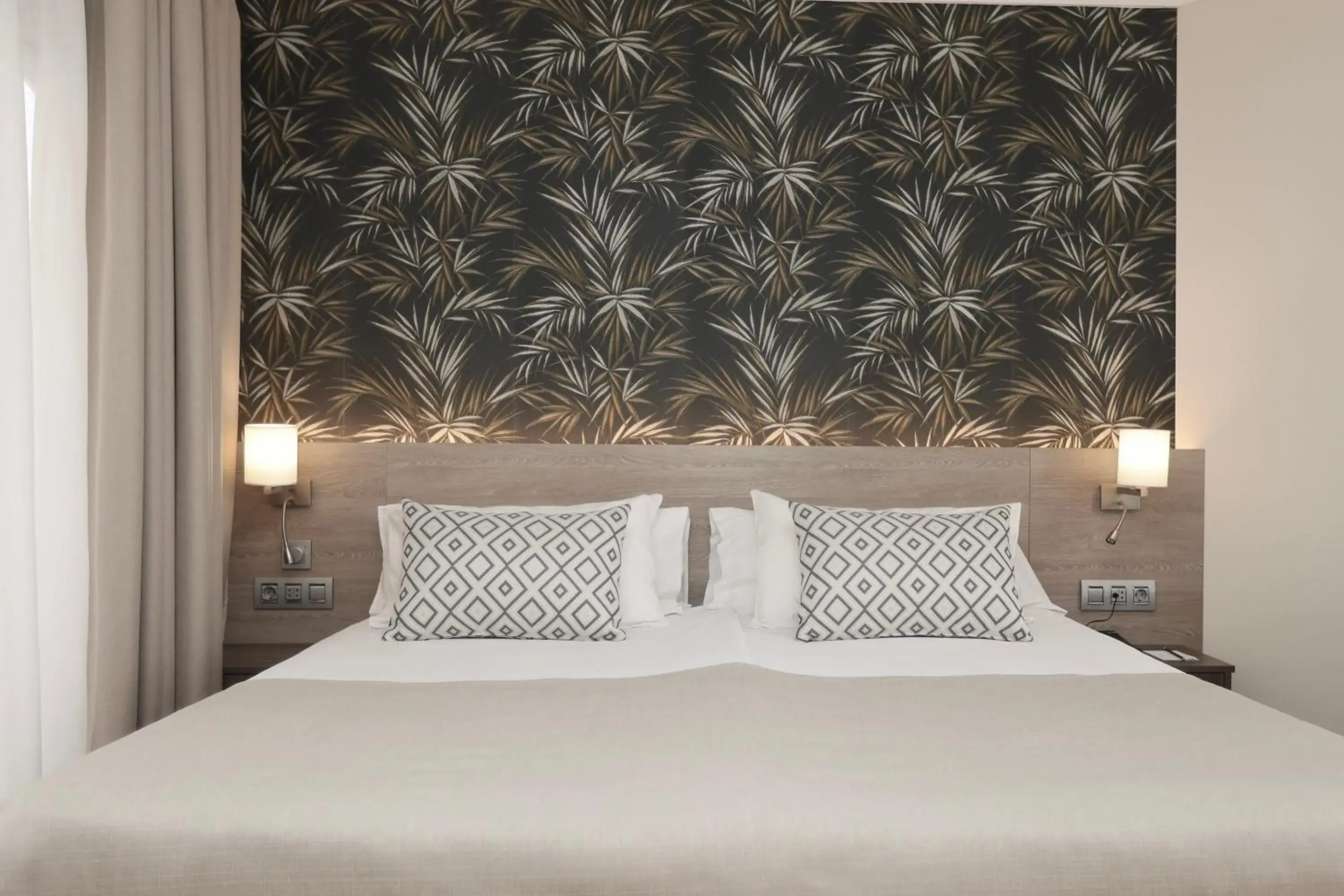 Bed in Hotel Puerto Palace Bed in Hotel Puerto Palace