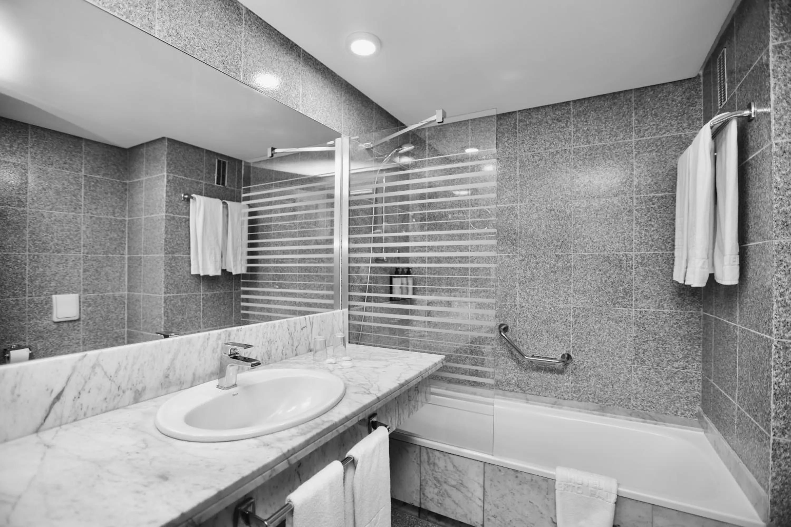 Bathroom in Hotel Puerto Palace