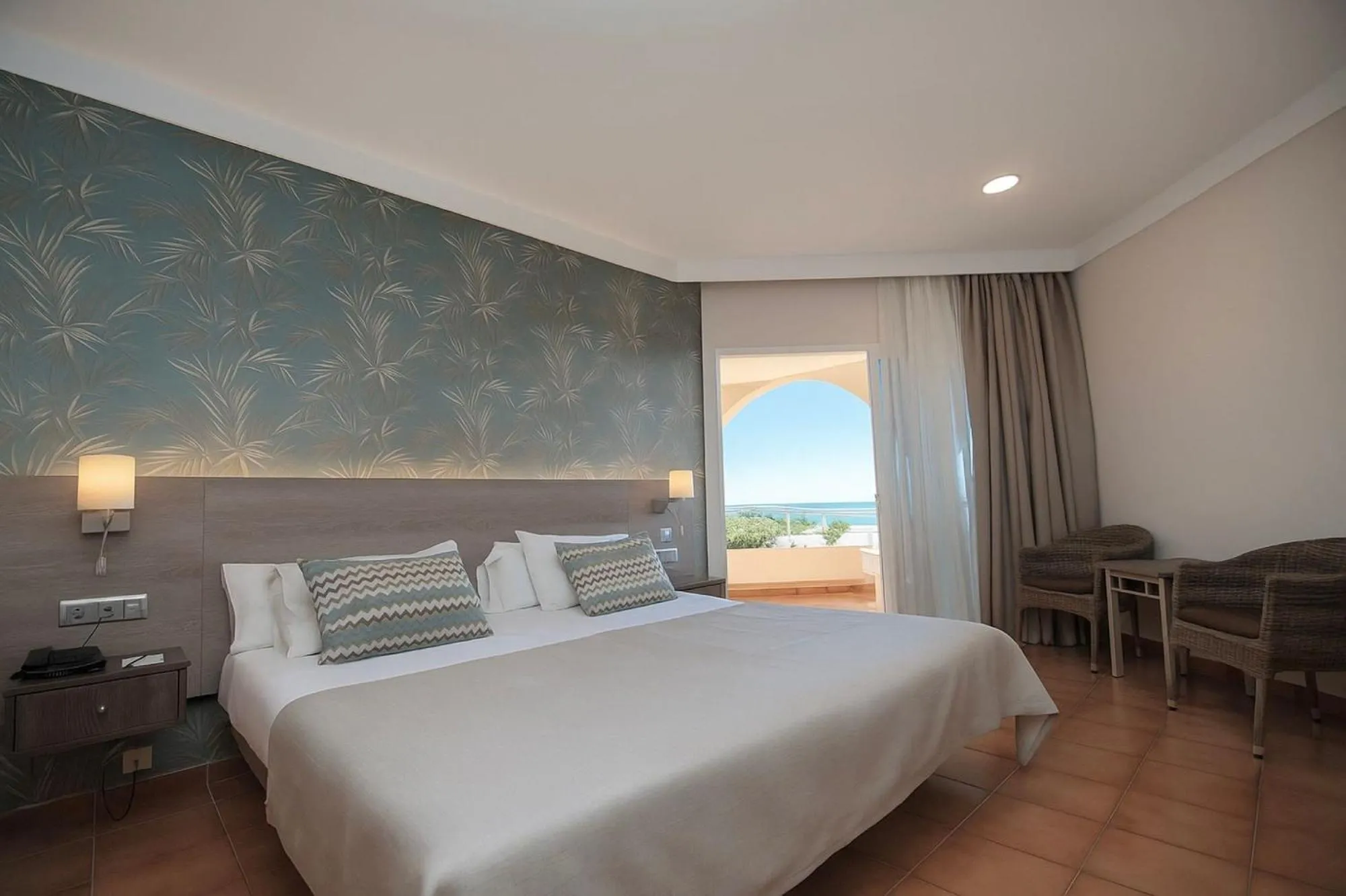 Bed in Hotel Puerto Palace