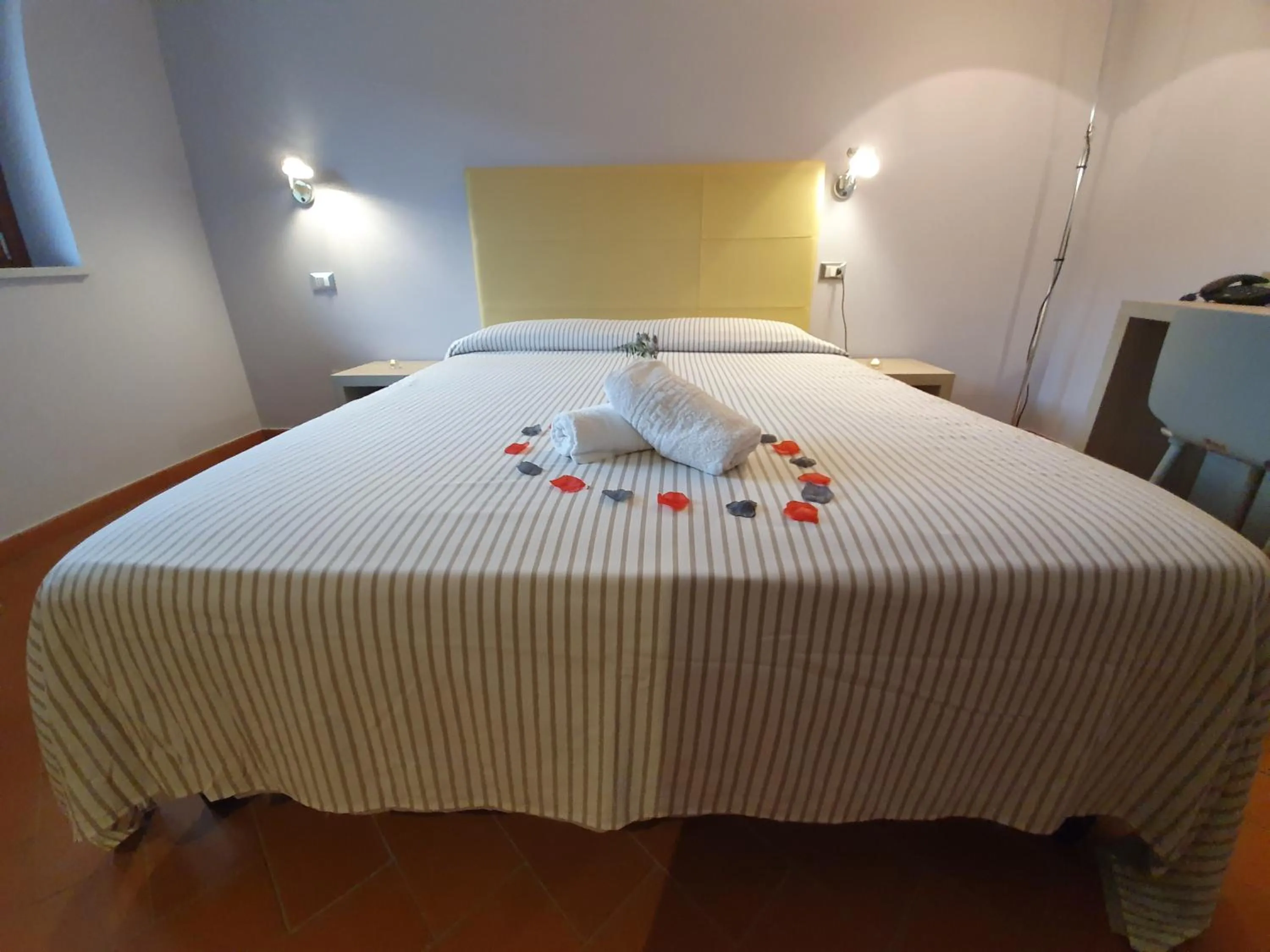 Bed in Resort San Nicola - Restaurant and Wellness Fitness