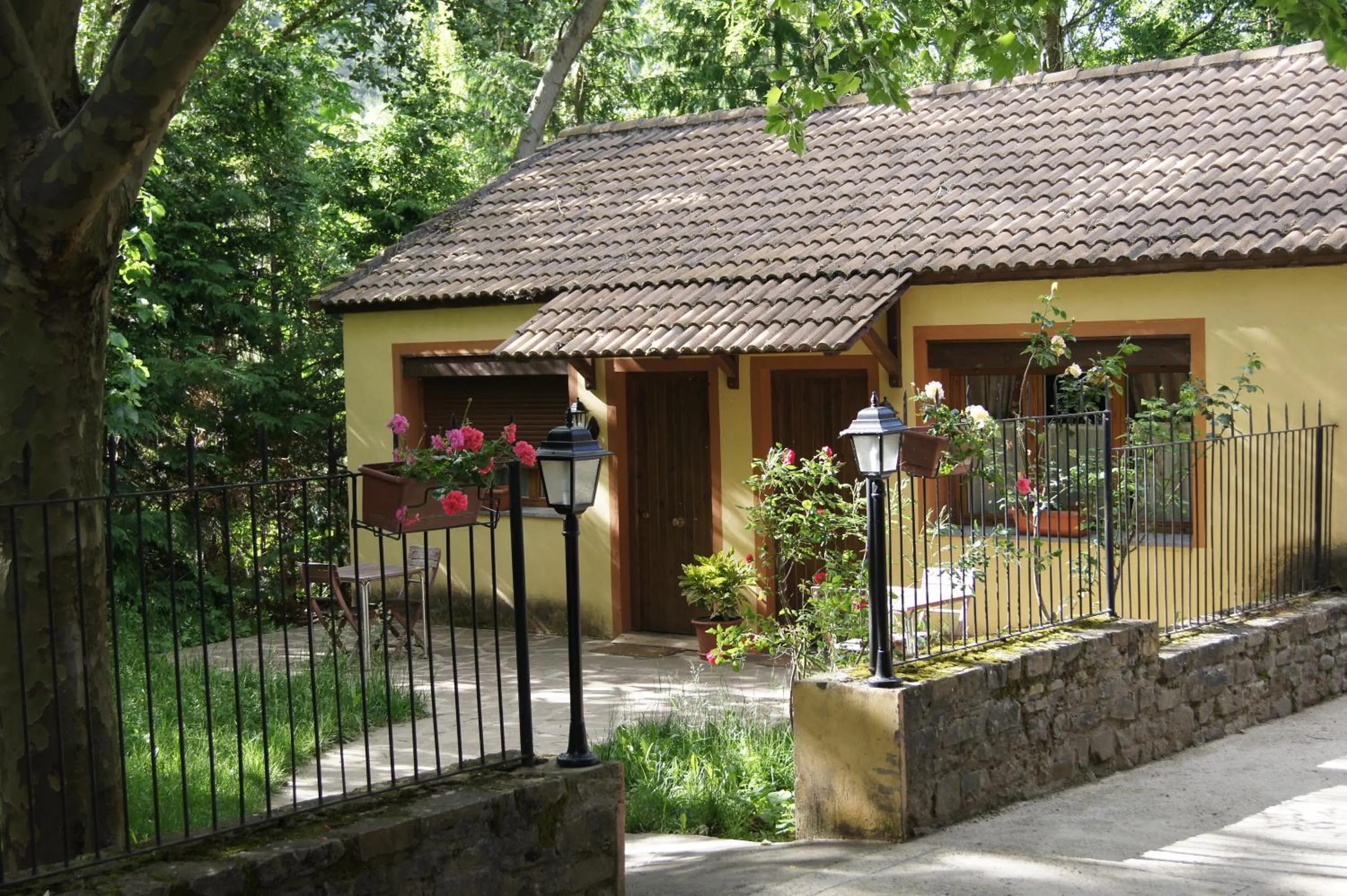 Facade/entrance in Hotel Charle
