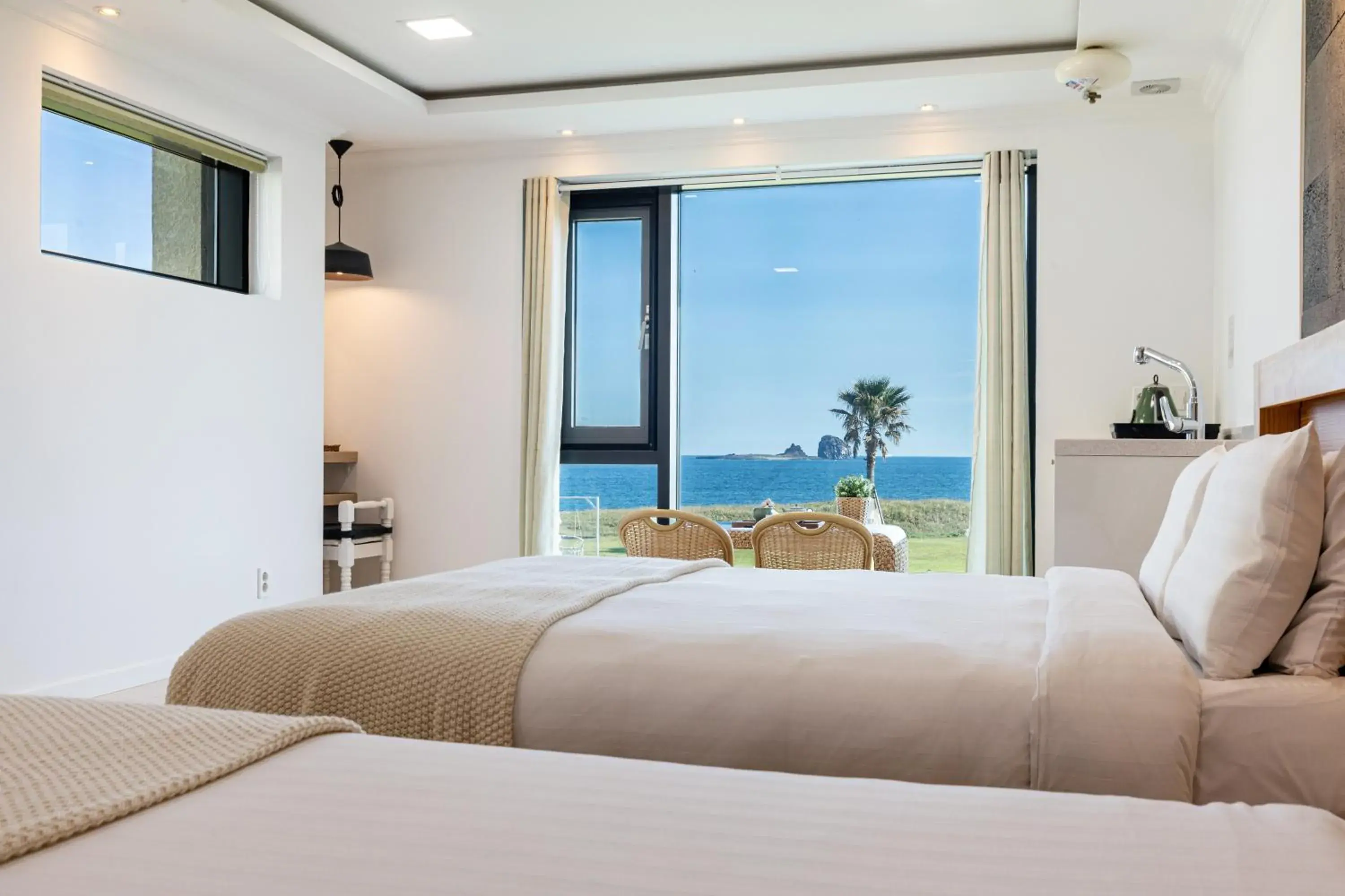 Deluxe Double Room with Sea View in Sun and Moon Resort Deluxe Double Room with Sea View in Sun and Moon Resort