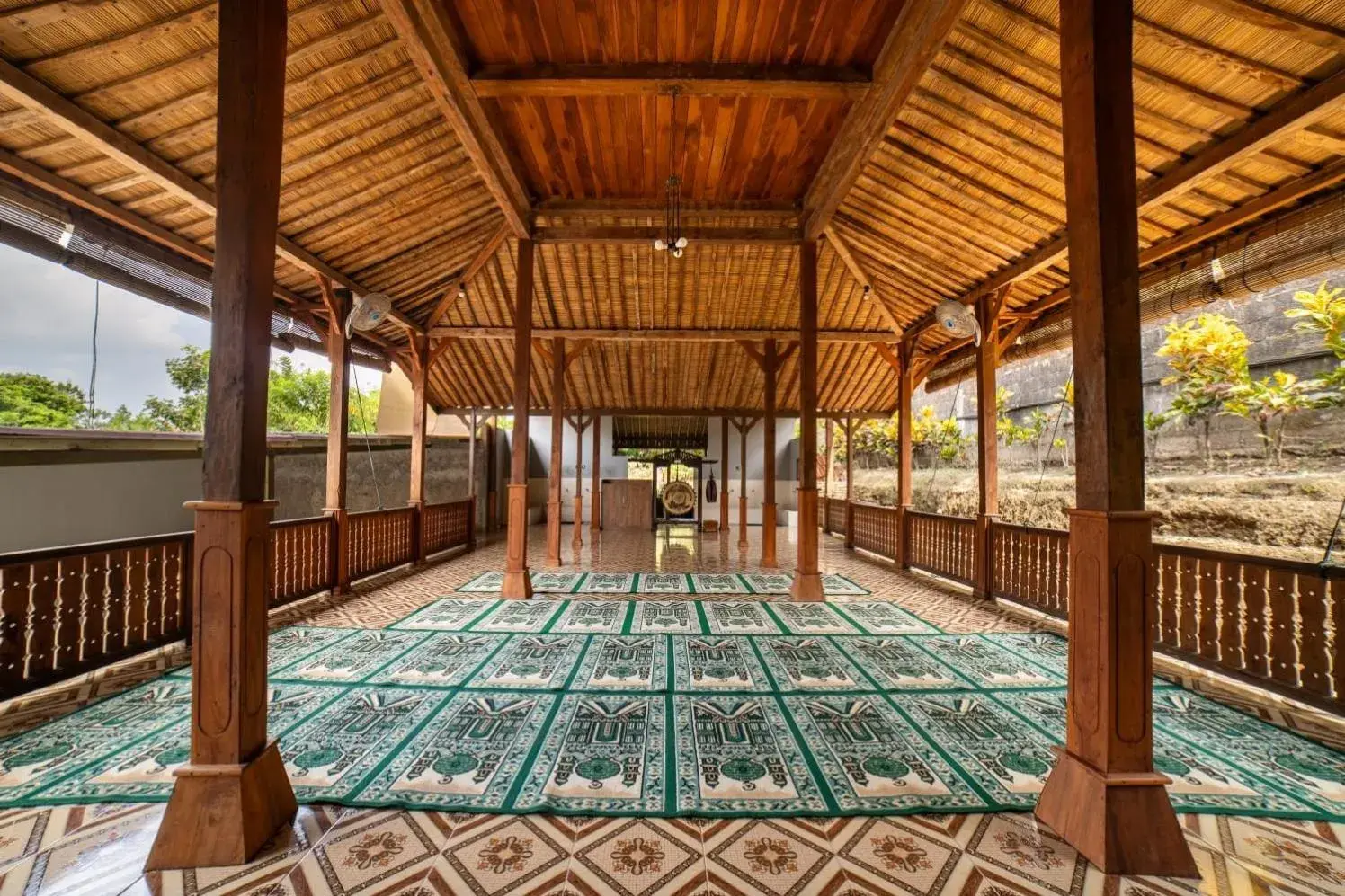 Property building in The Westlake Hotel & Resort Yogyakarta Property building in The Westlake Hotel & Resort Yogyakarta