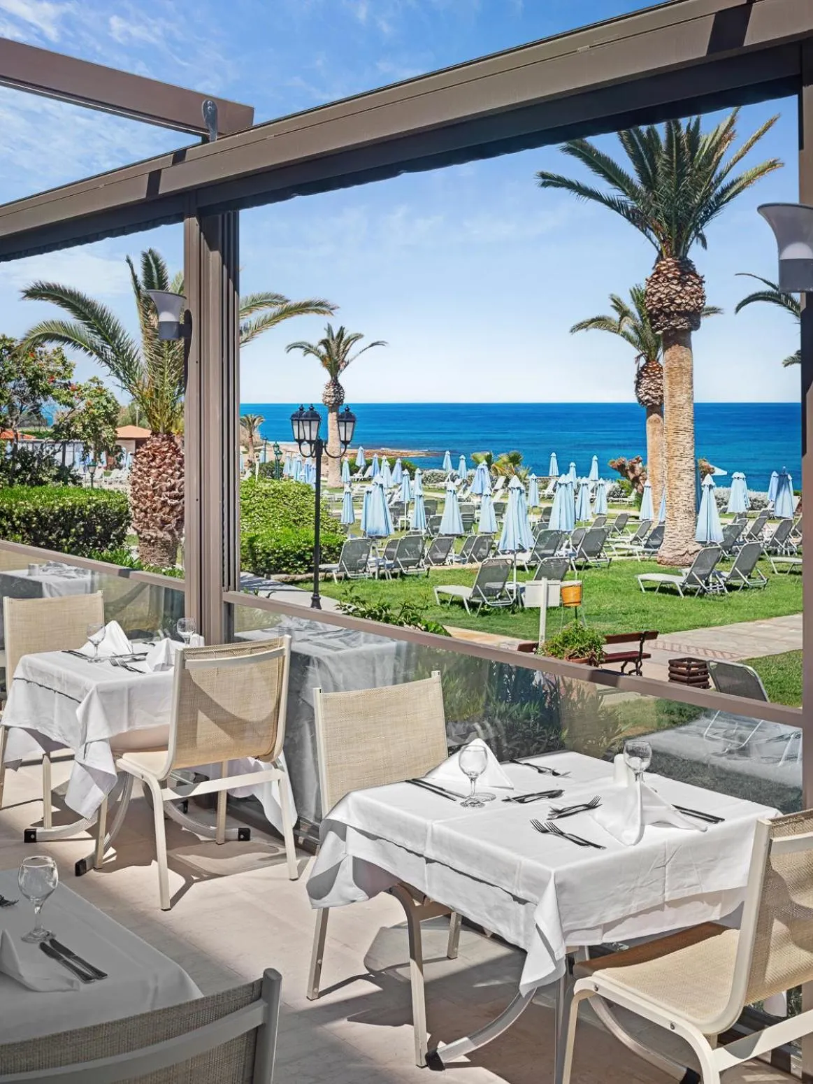 Restaurant/places to eat in Creta Star Hotel - Adults Only