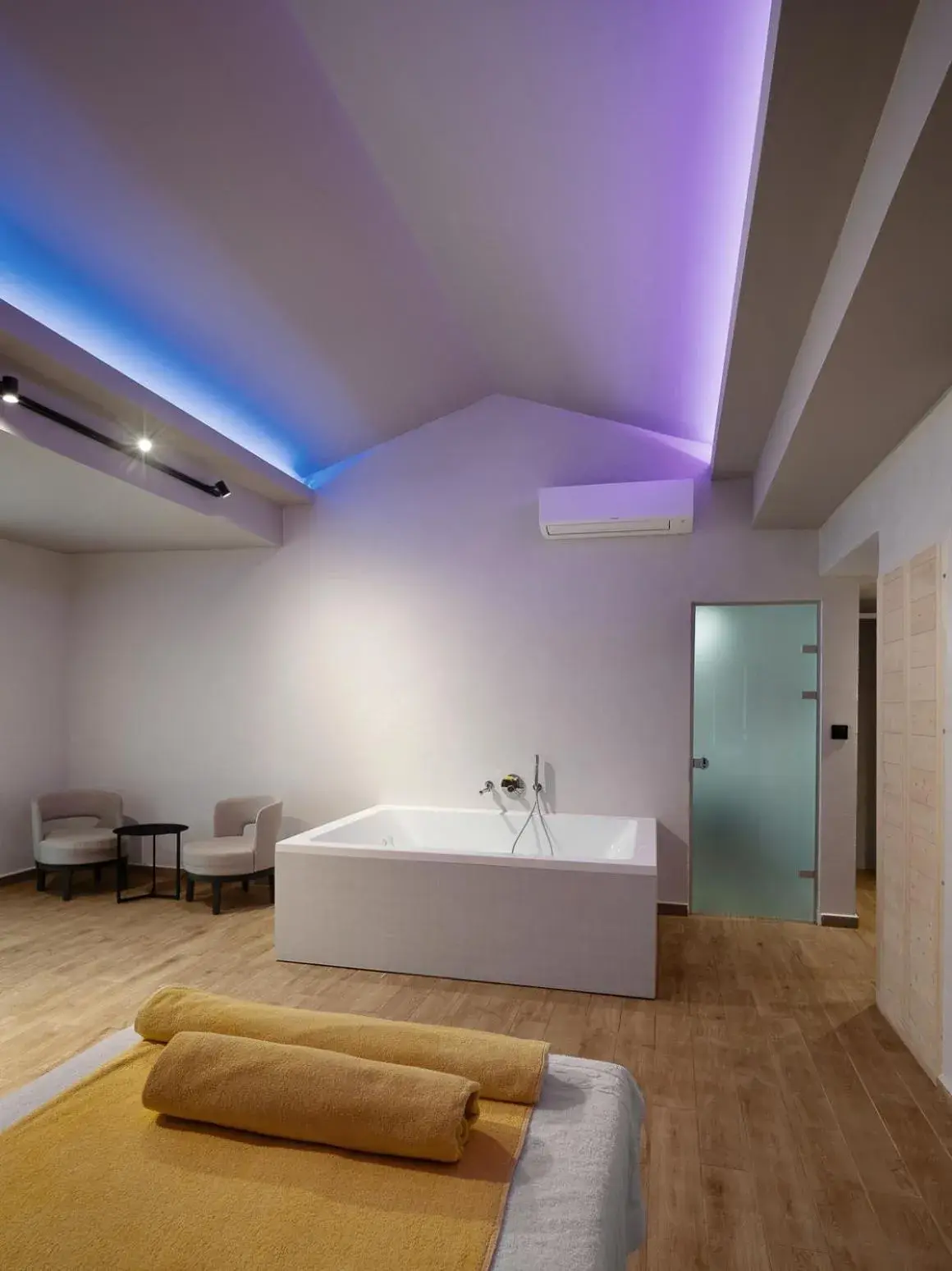 Spa and wellness centre/facilities, Bed in Creta Royal - Adults Only Spa and wellness centre/facilities, Bed in Creta Royal - Adults Only