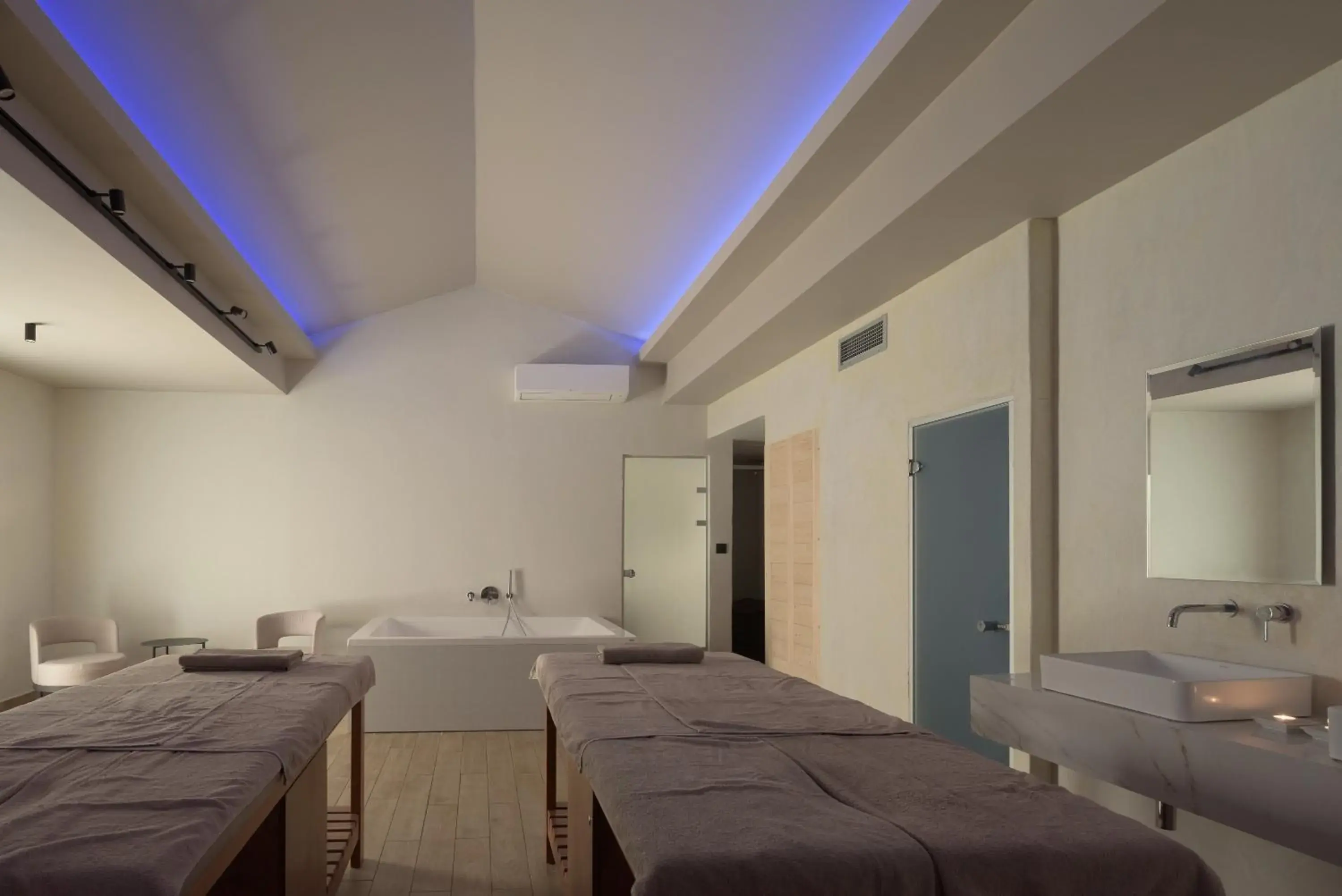 Massage, Bed in Creta Royal - Adults Only Massage, Bed in Creta Royal - Adults Only