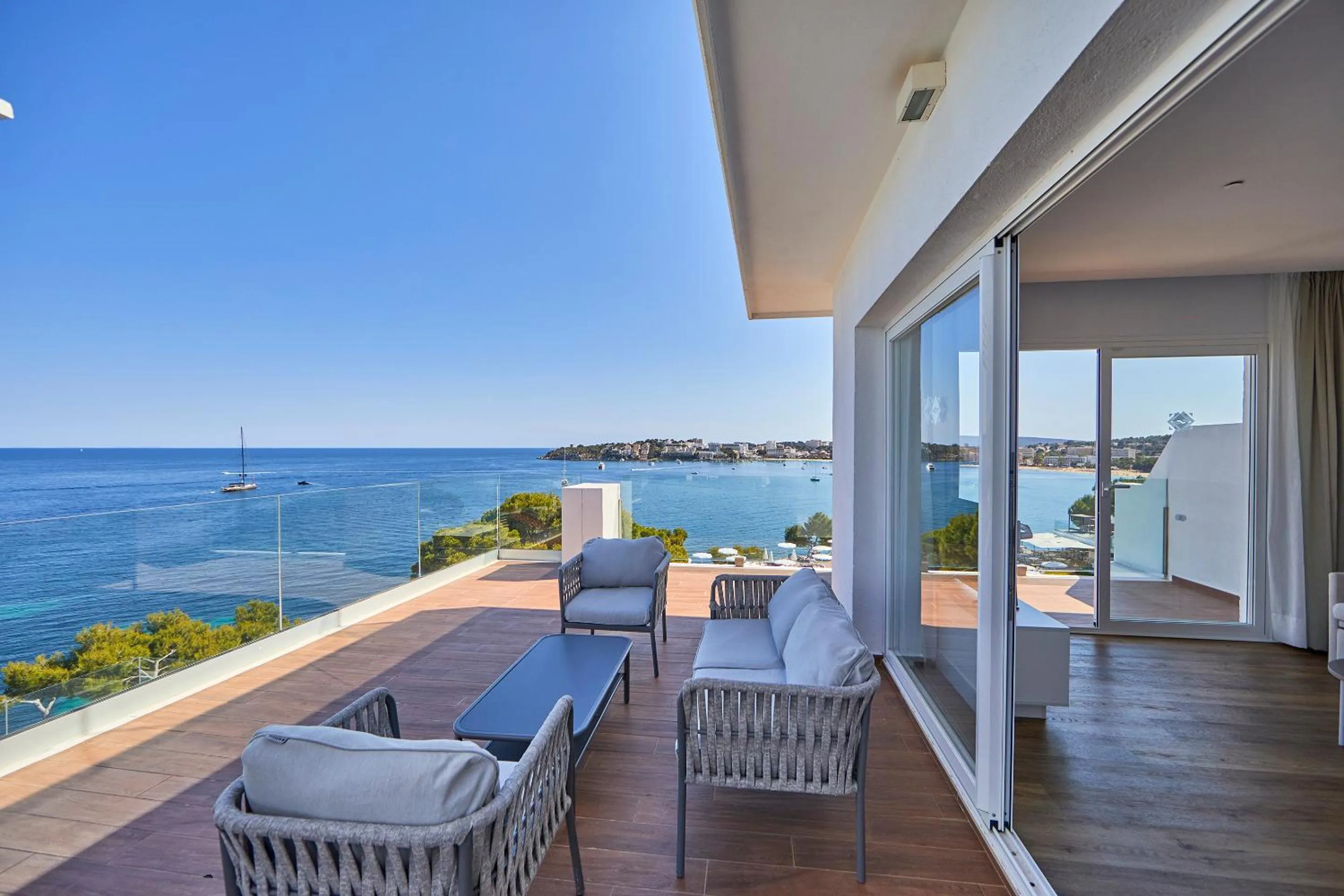 Balcony/Terrace in Aparthotel Ponent Mar