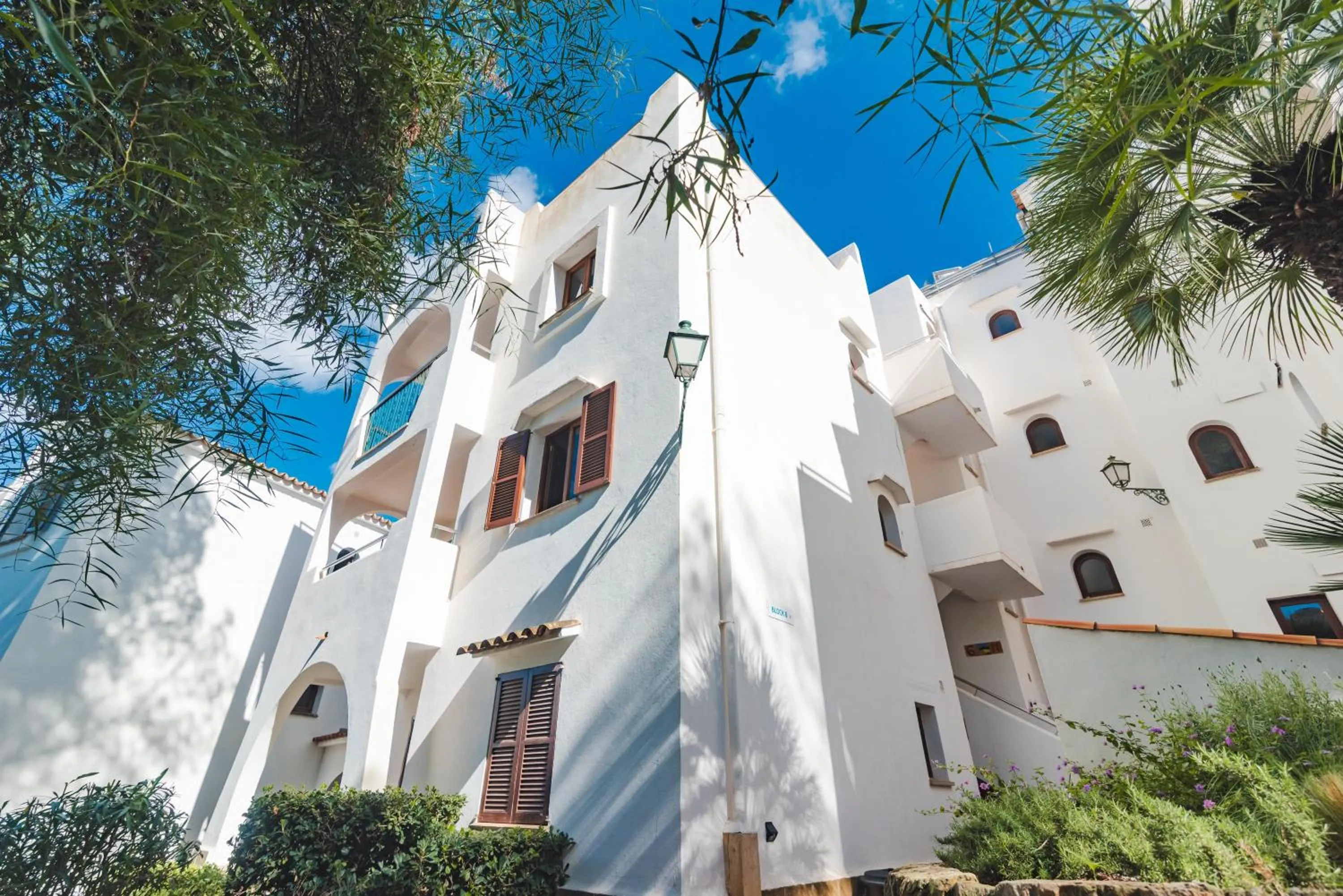 Property building in Flipflop Surfing Playa