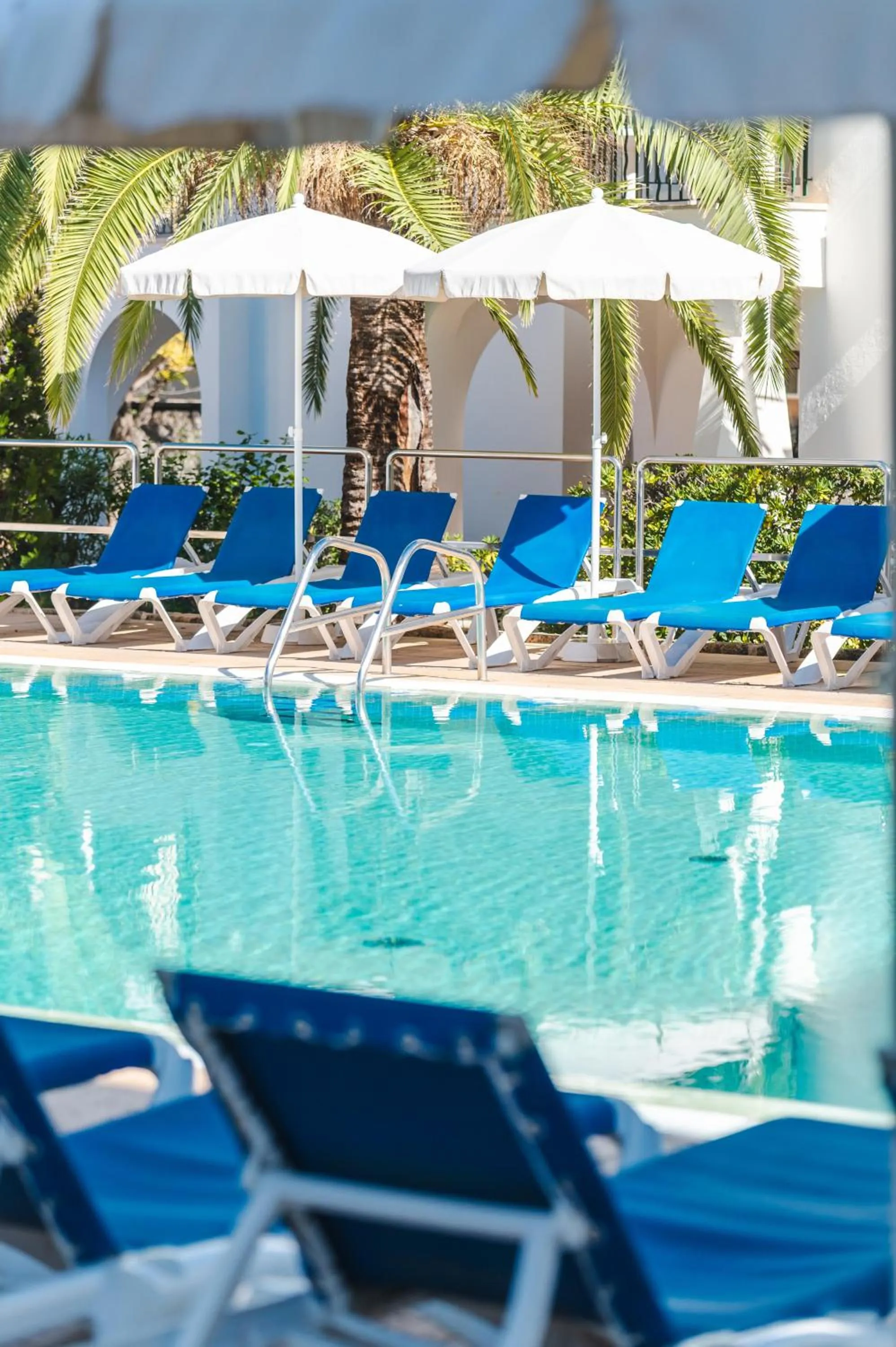 Swimming pool in Flipflop Surfing Playa