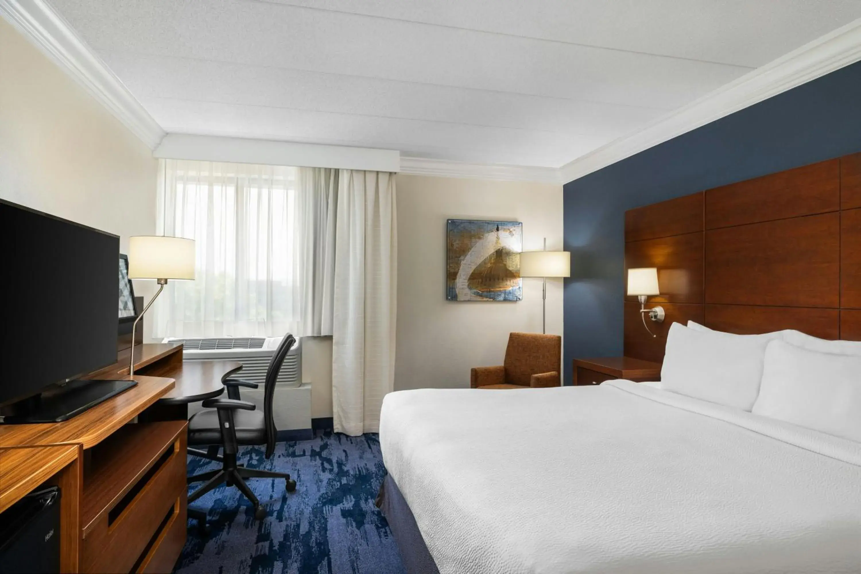 King Room in Fairfield by Marriott Inn & Suites Herndon Reston King Room in Fairfield by Marriott Inn & Suites Herndon Reston