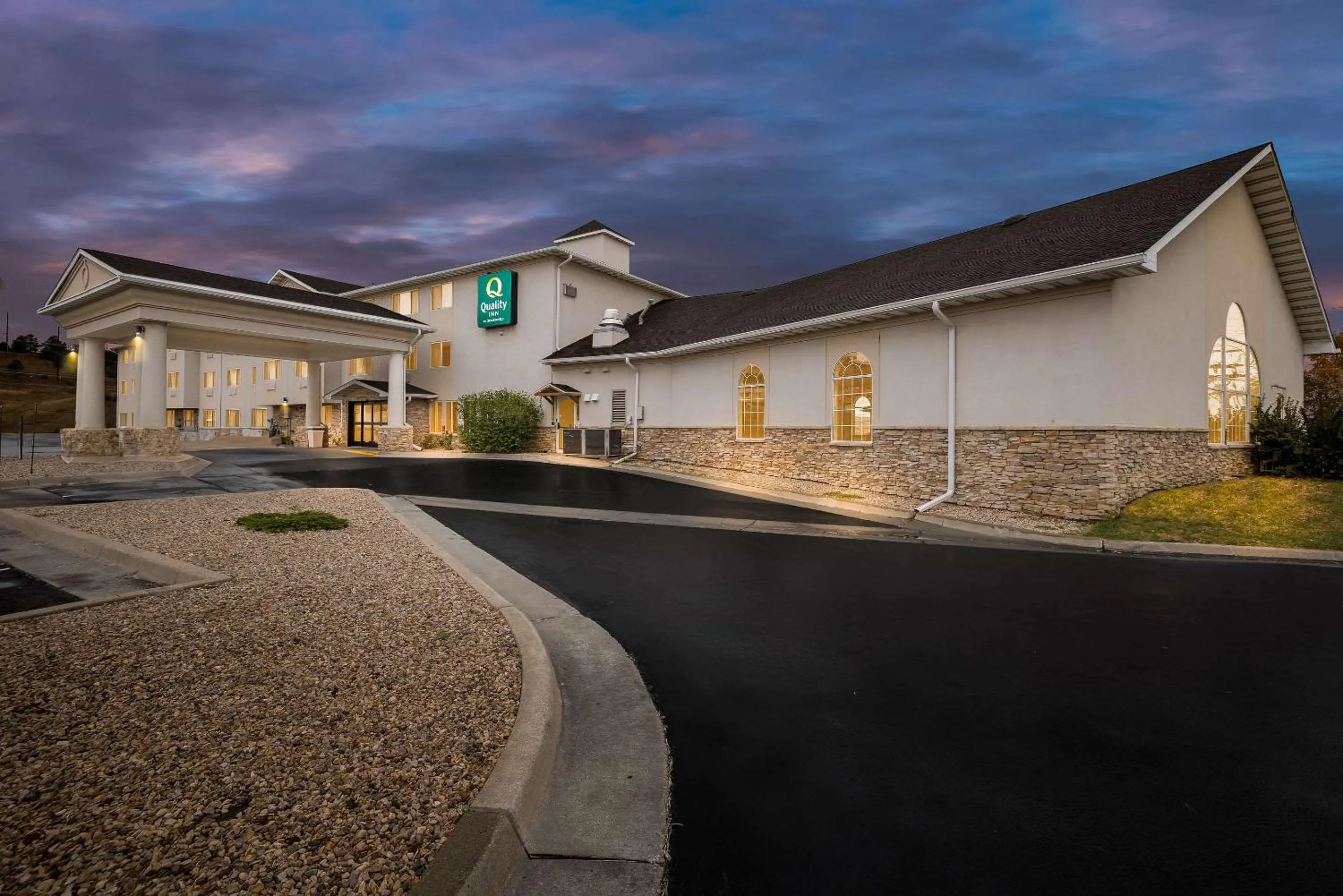 Property building in Quality Inn near Monument Health Rapid City Hospital