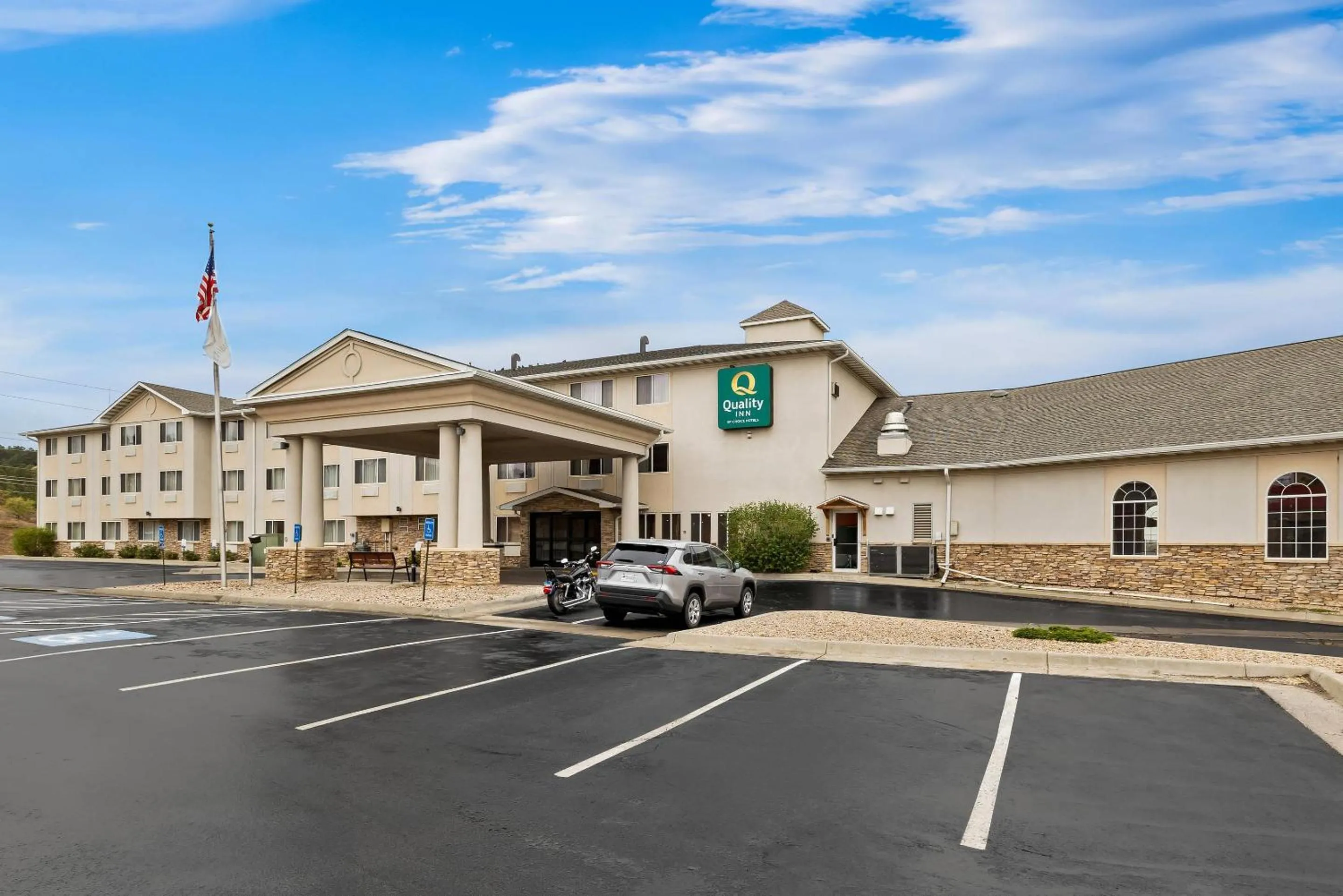 Property building in Quality Inn near Monument Health Rapid City Hospital