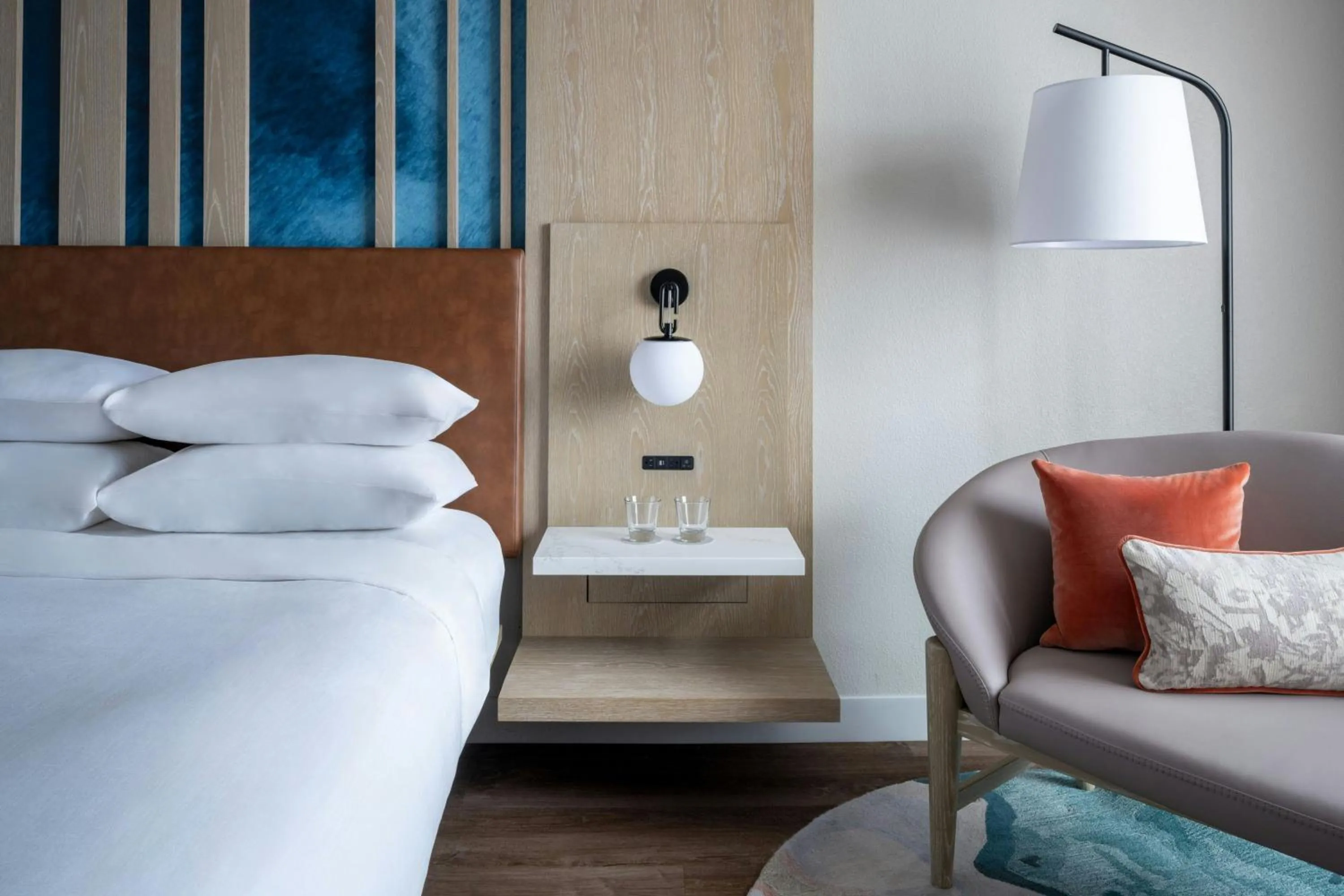 Photo of the whole room, Bed in St. Petersburg Marriott Clearwater