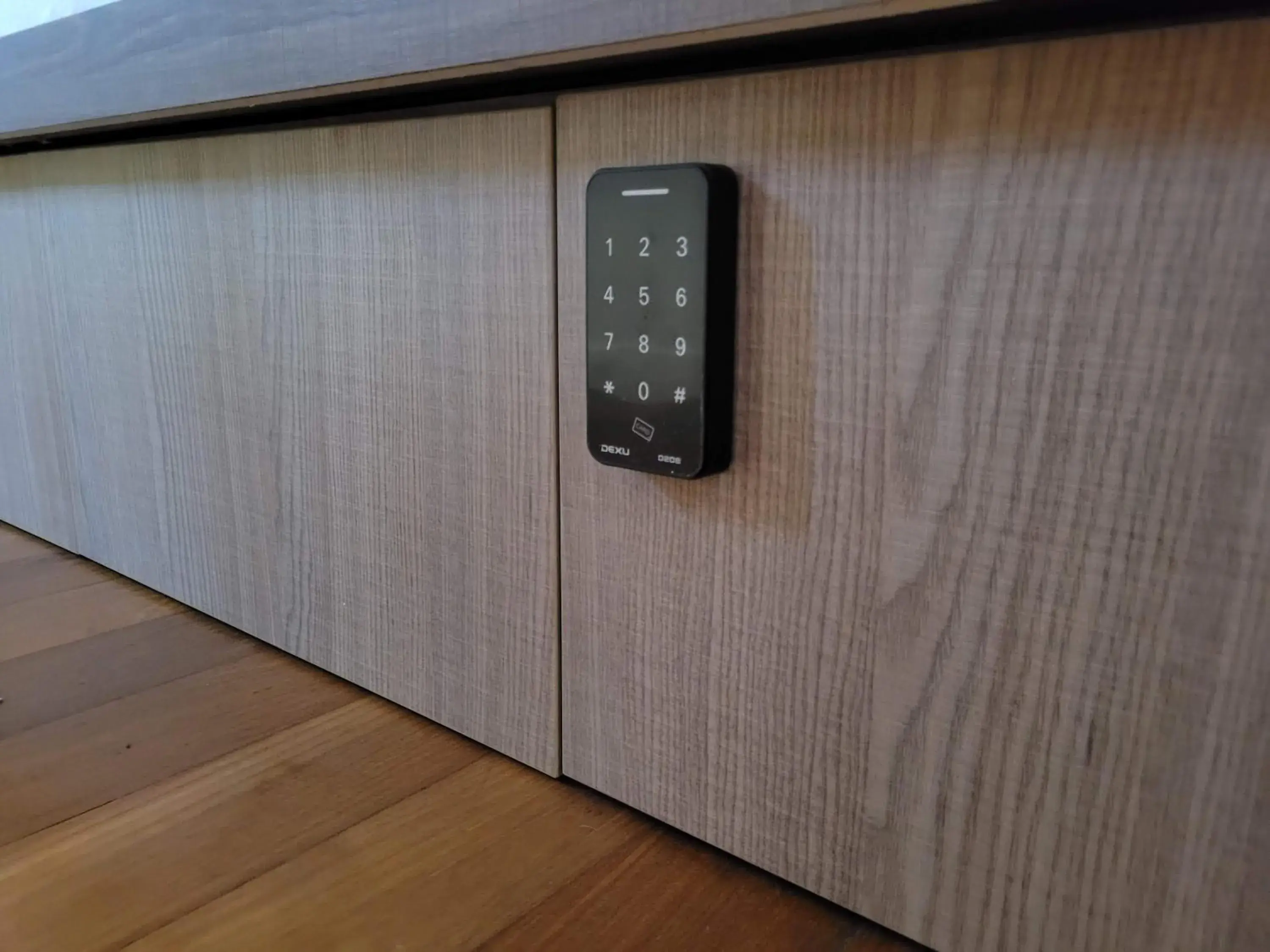 microwave in Wink at Upper Cross Street microwave in Wink at Upper Cross Street