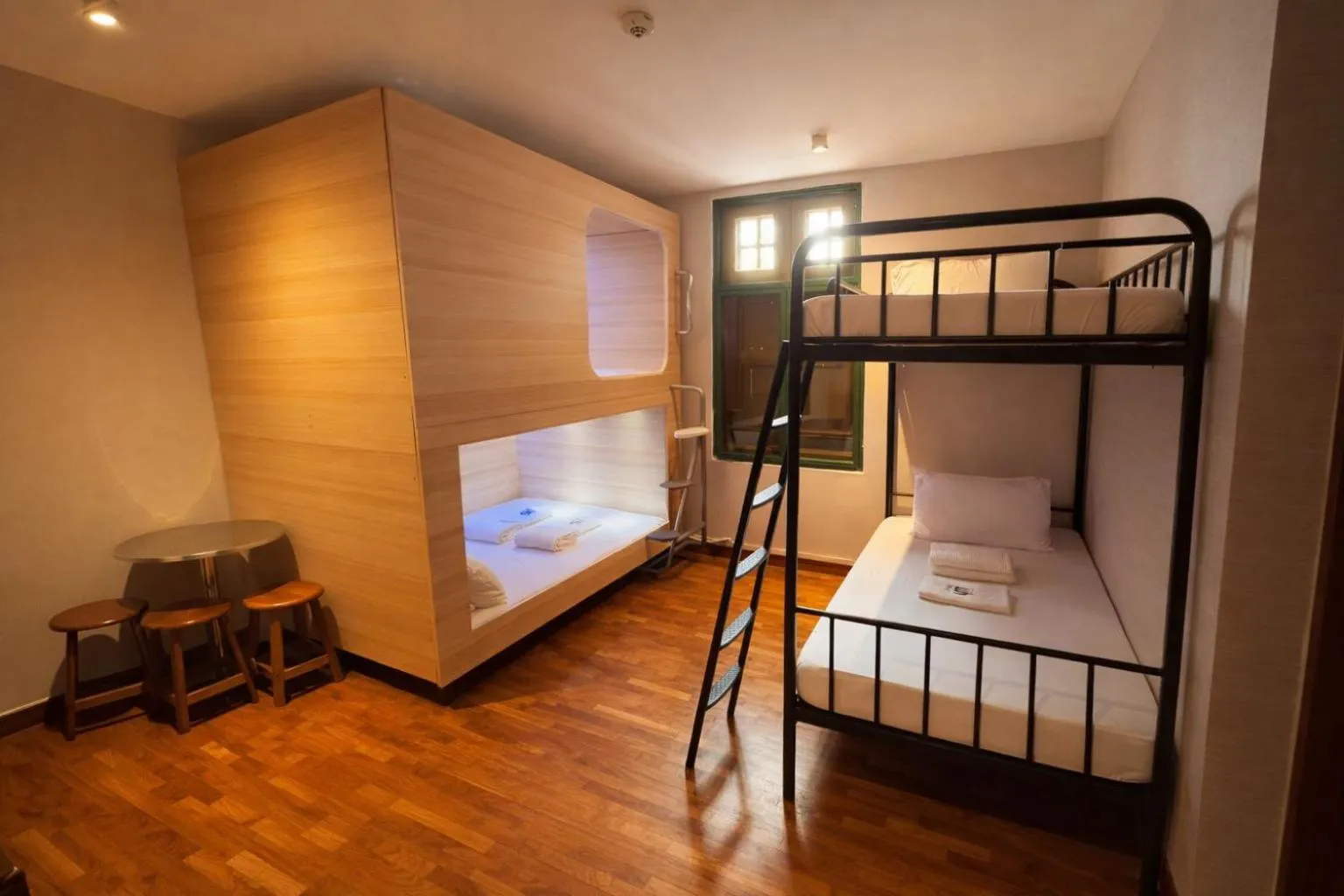 Family Room with Private Bathroom in Wink at Upper Cross Street