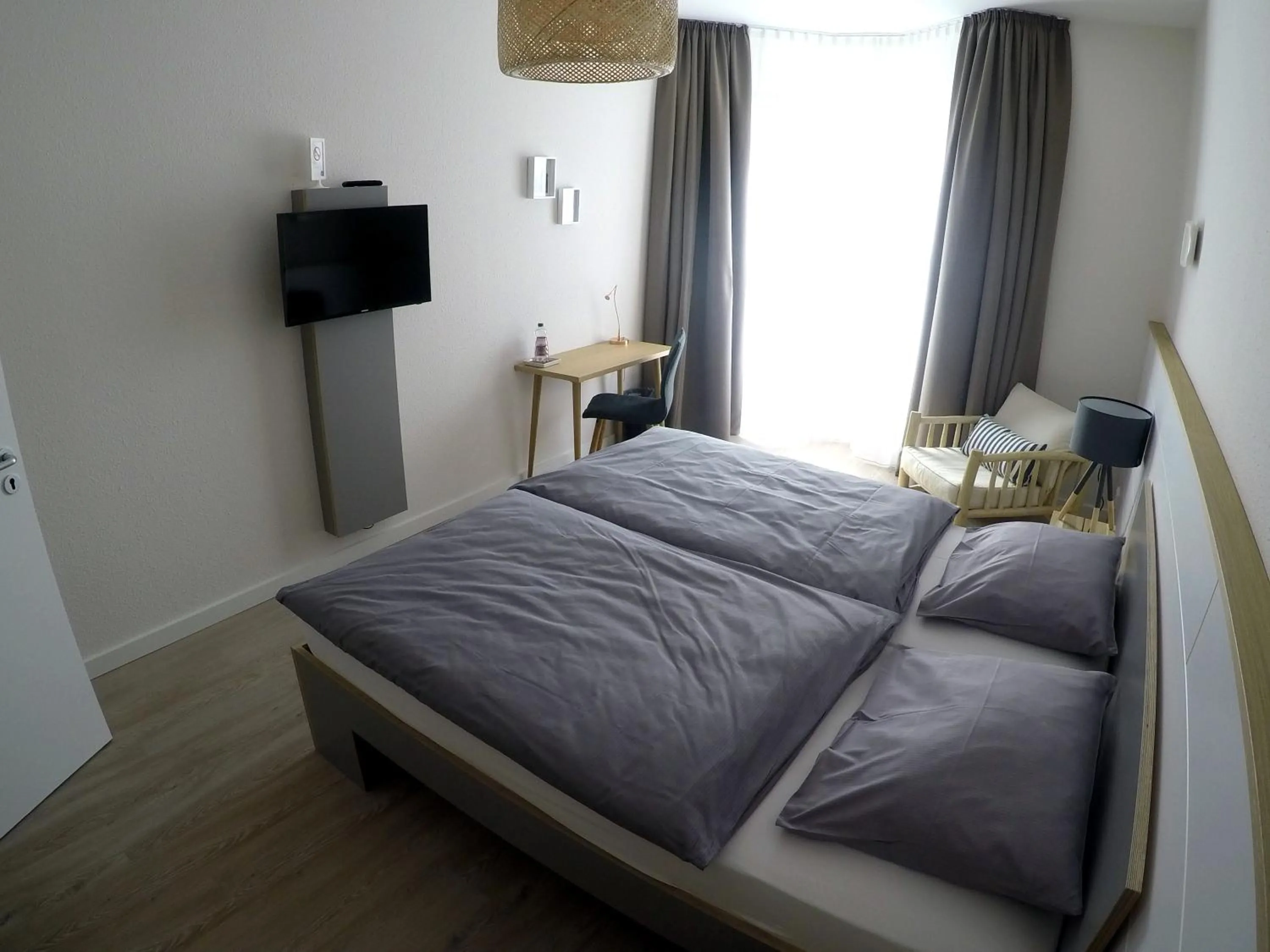Photo of the whole room, Bed in Frühstückshotel Fürstenwerth