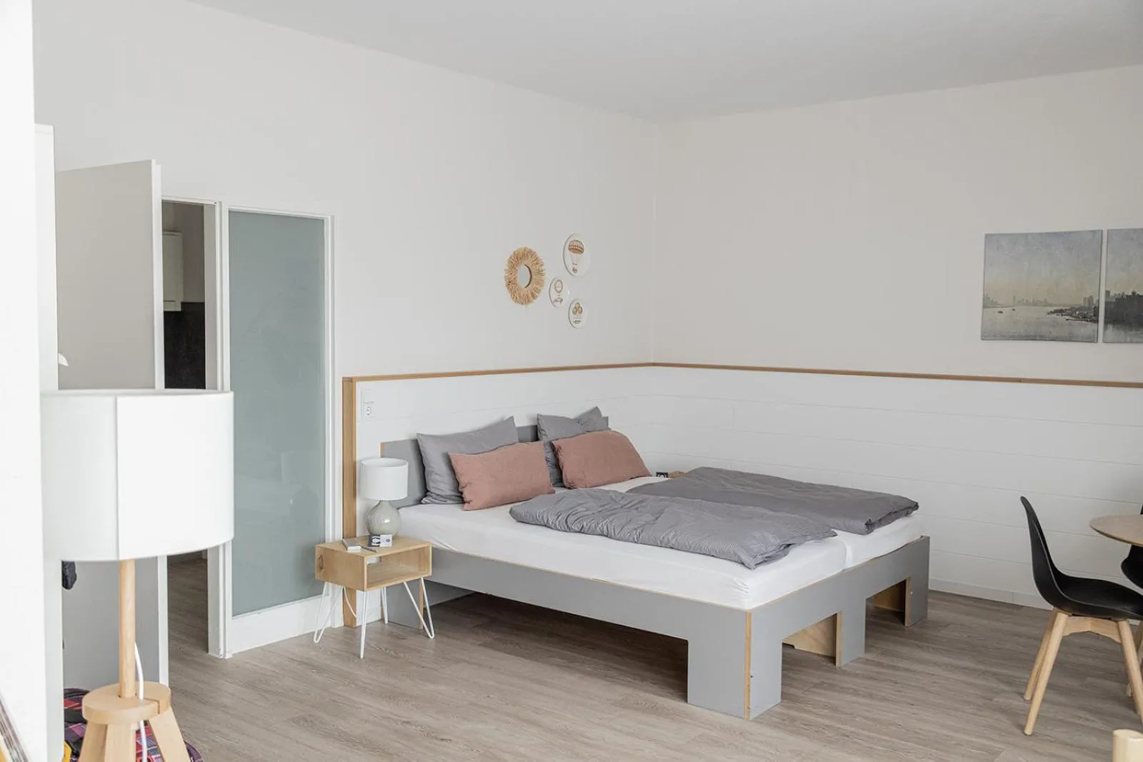 Photo of the whole room, Bed in Frühstückshotel Fürstenwerth