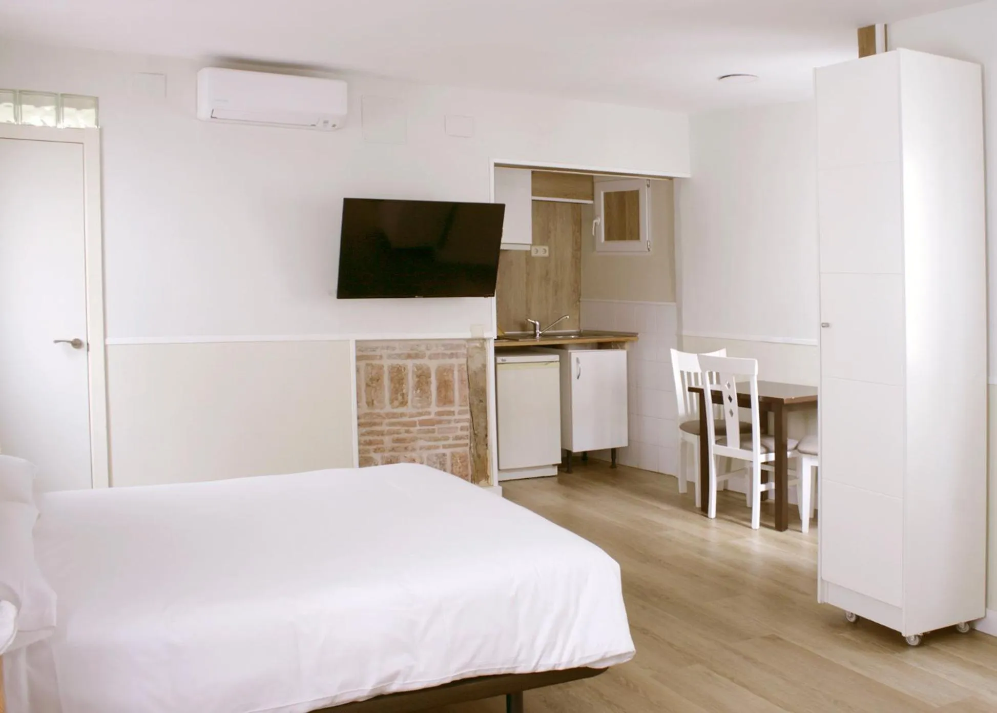 Bed in Apartamentos Mayor Centro