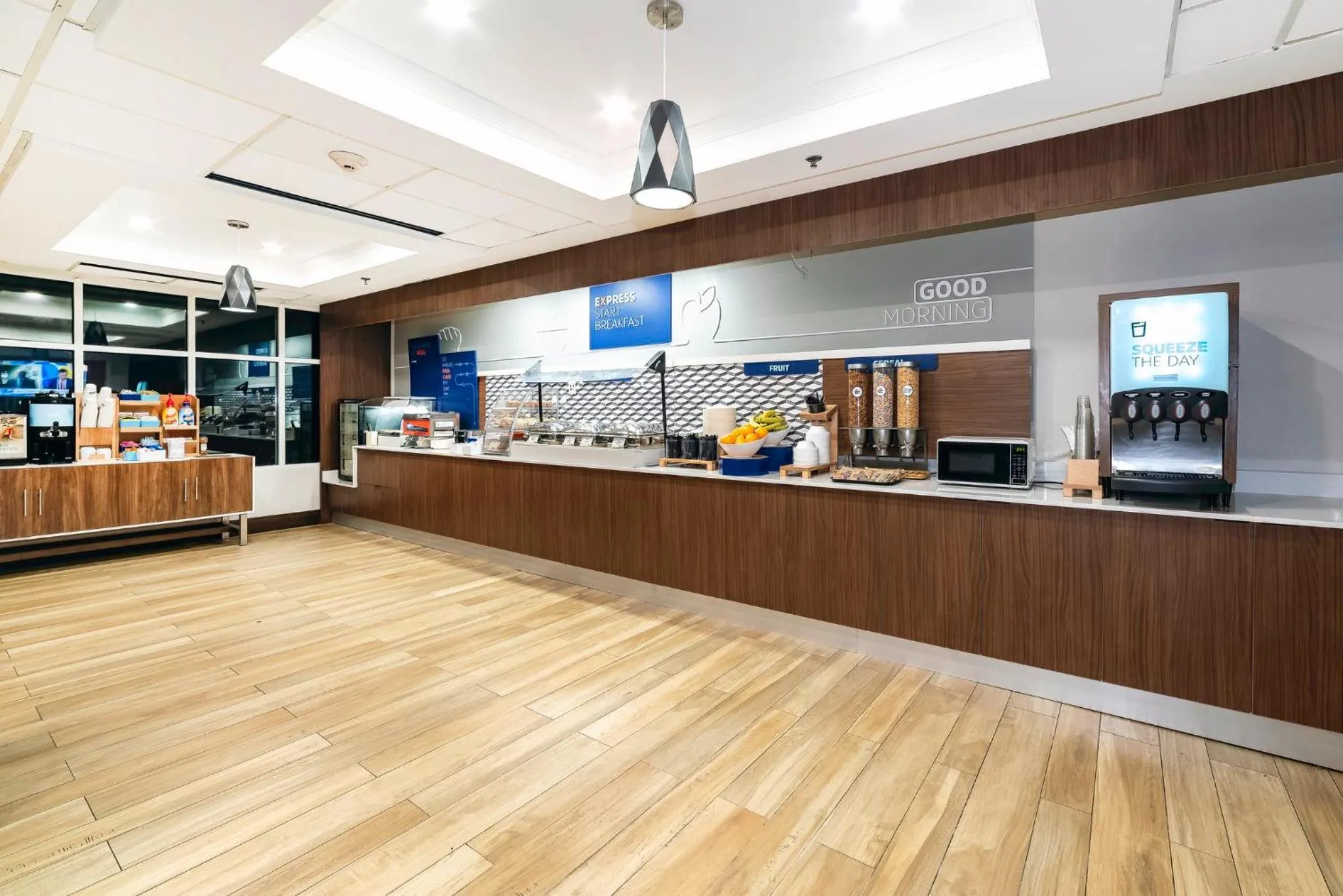 Breakfast in Holiday Inn Express & Suites Walterboro by IHG