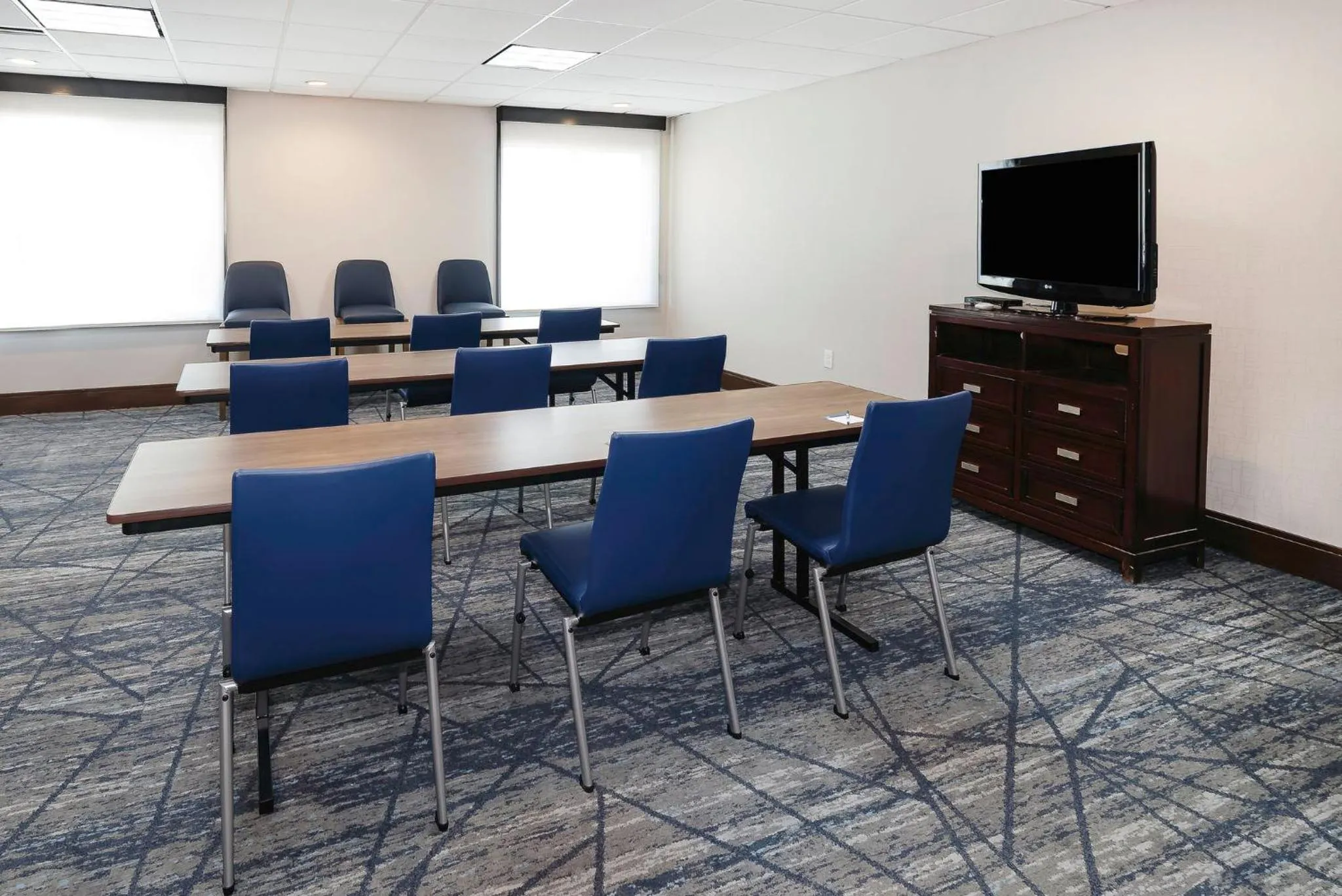 Meeting/conference room in Holiday Inn Express & Suites Walterboro by IHG