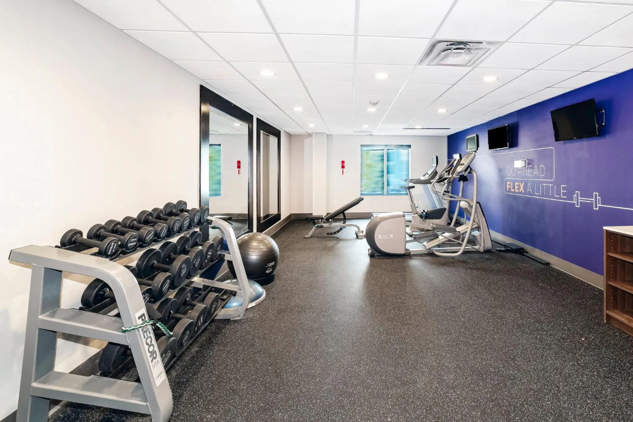 Fitness centre/facilities in Holiday Inn Express & Suites Walterboro by IHG