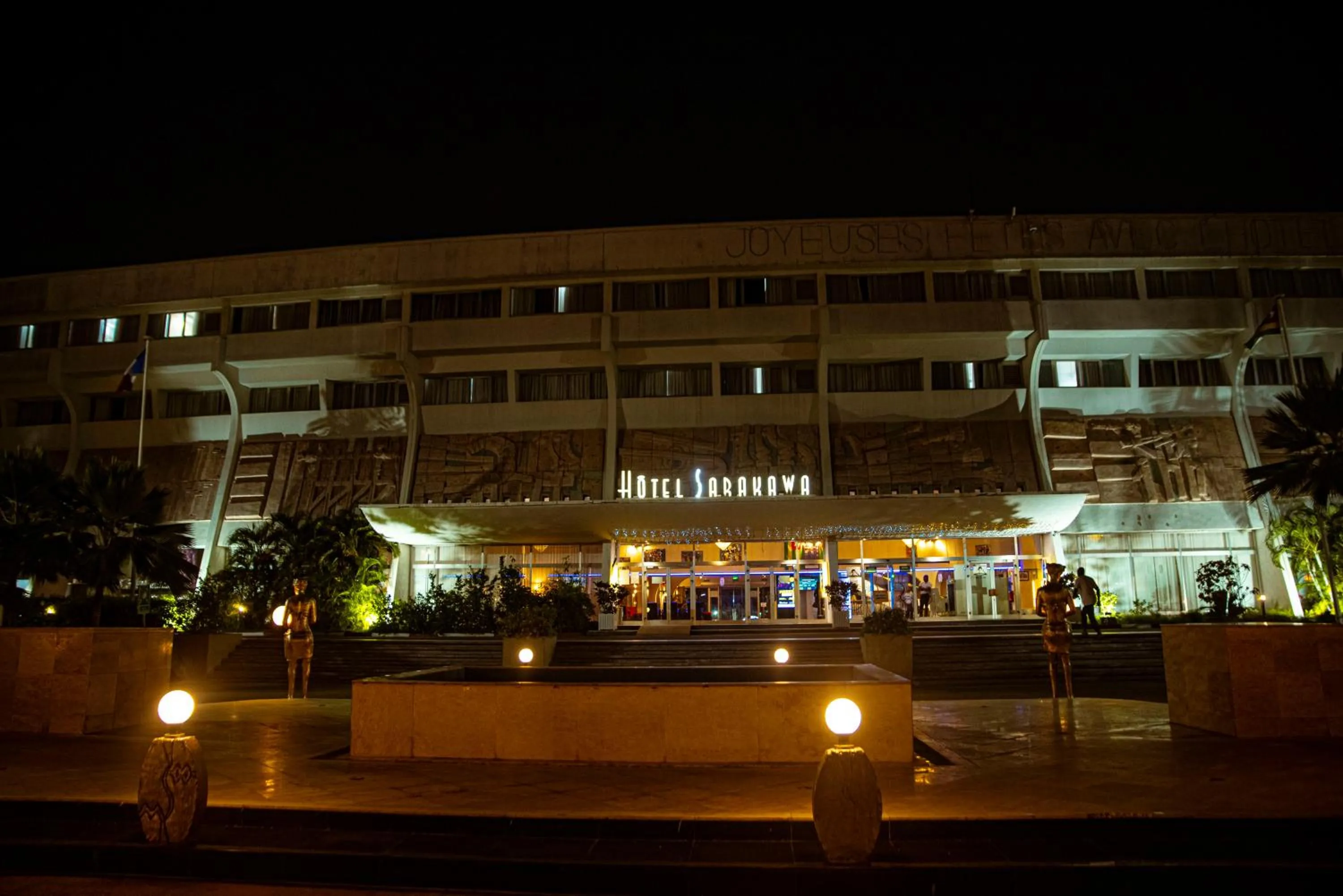 Property building in Hôtel Sarakawa