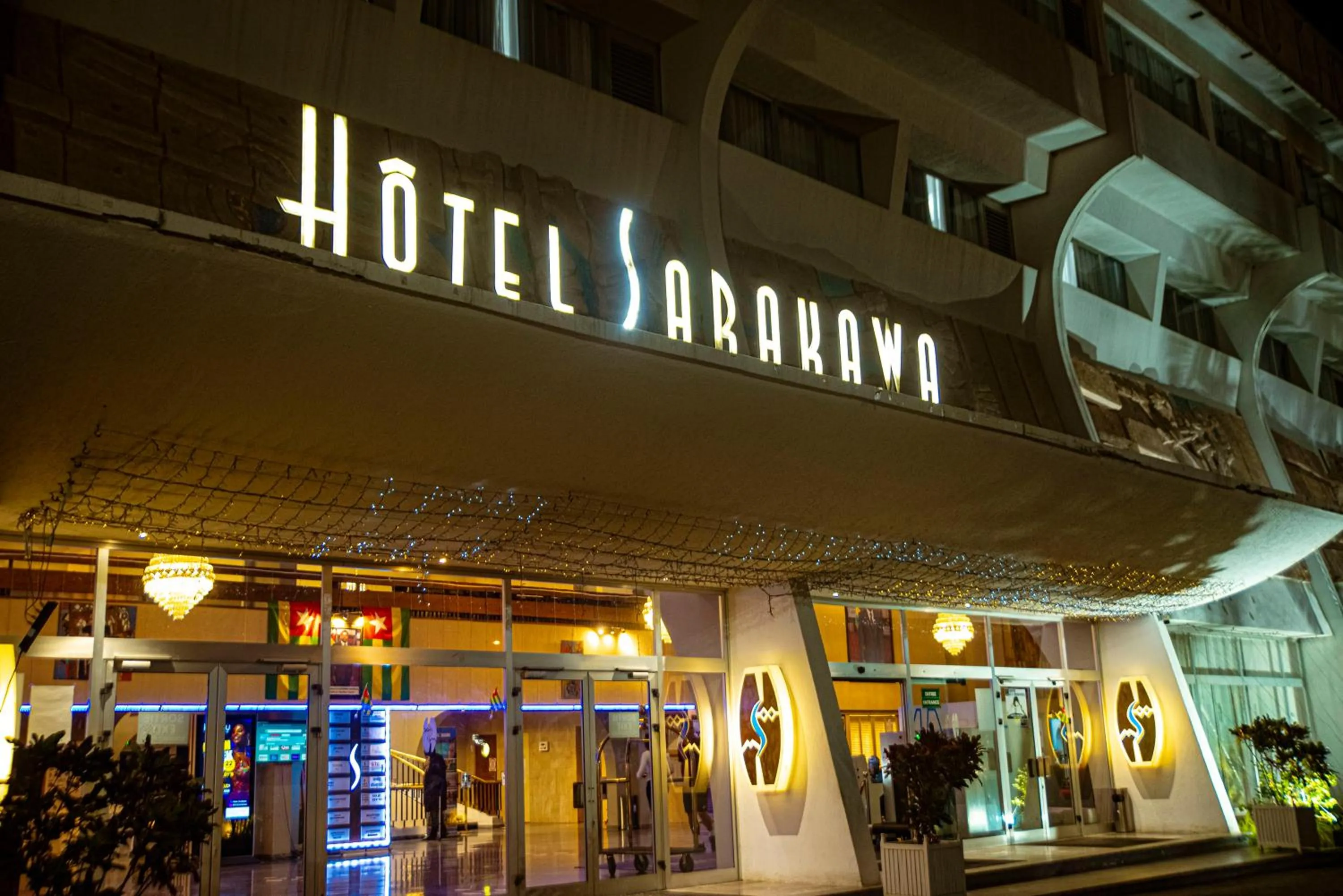 Property building in Hôtel Sarakawa