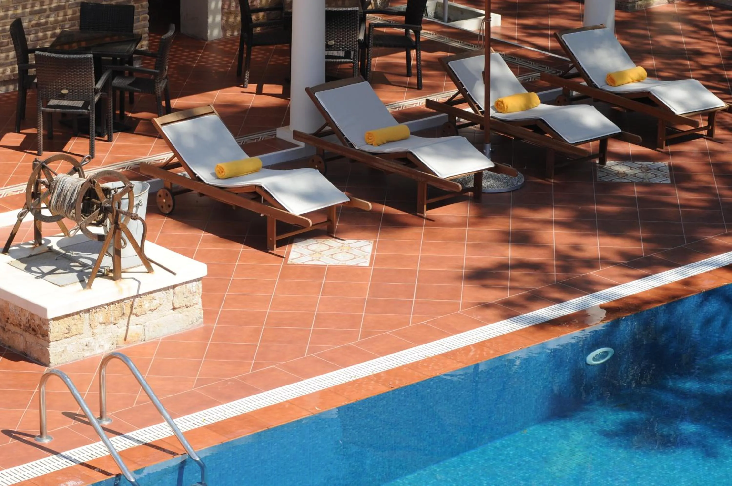 Swimming pool in Metohi Georgila