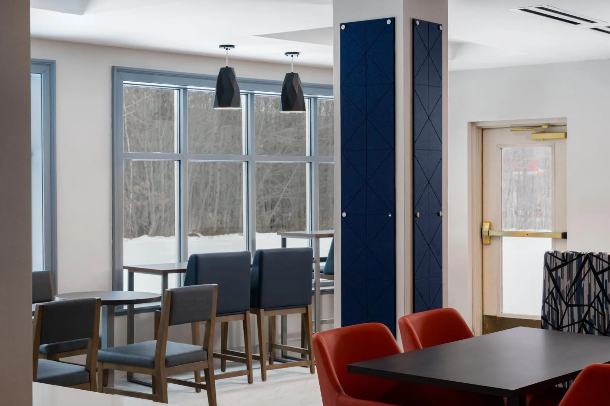 Breakfast in Holiday Inn Express Hotel & Suites Drums-Hazelton by IHG