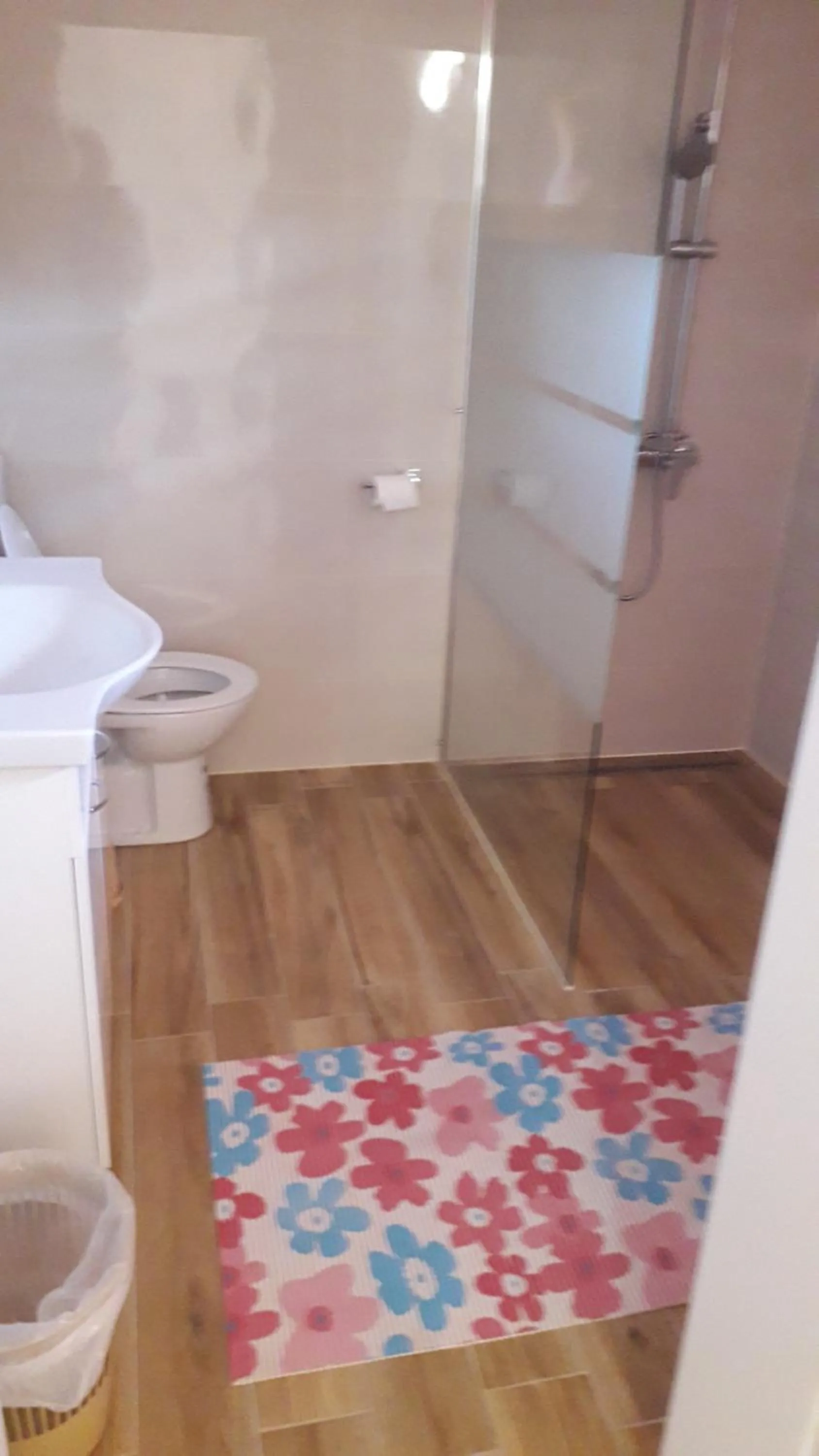 Shower in Apartments Dada