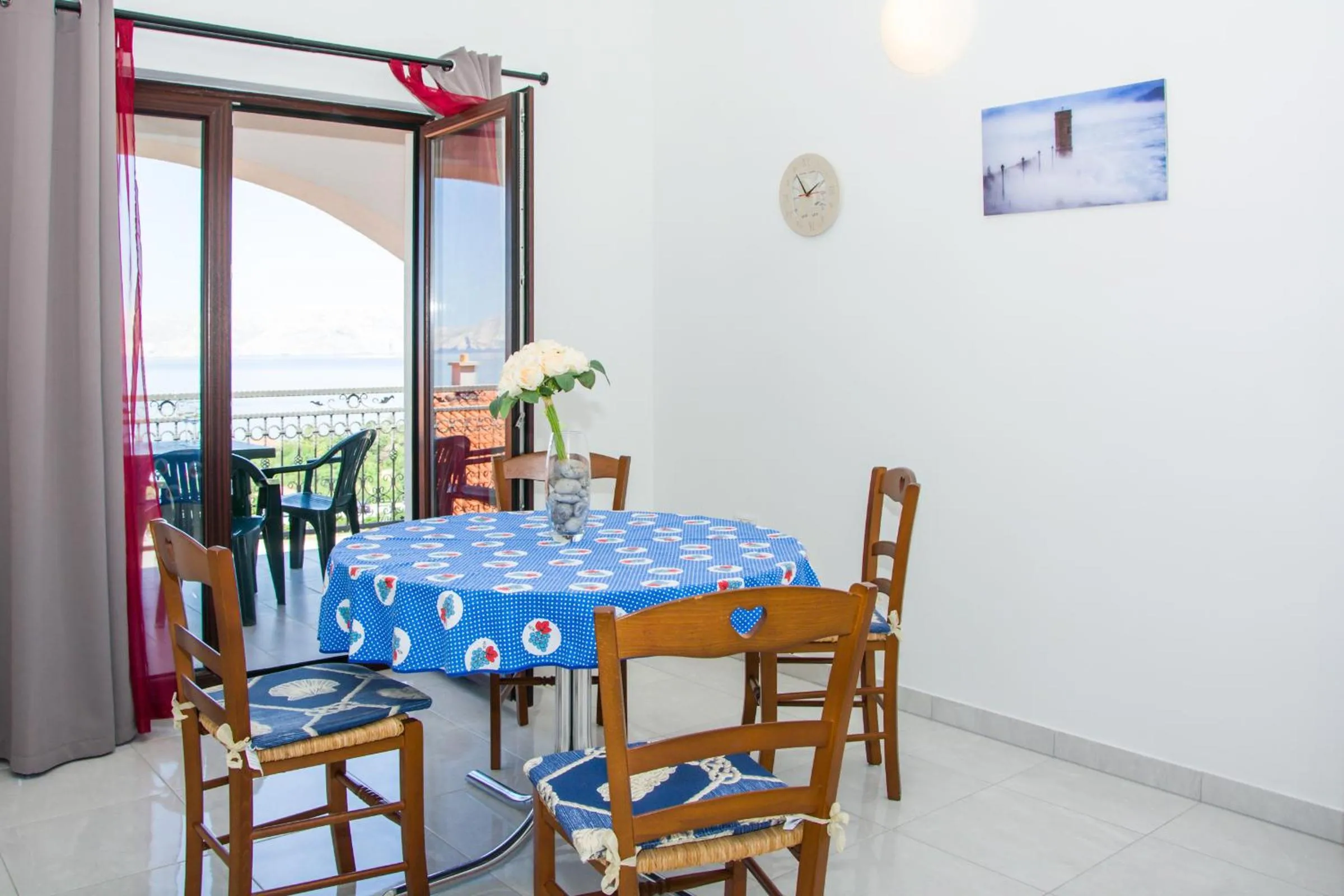 Dining area in Apartments Dada