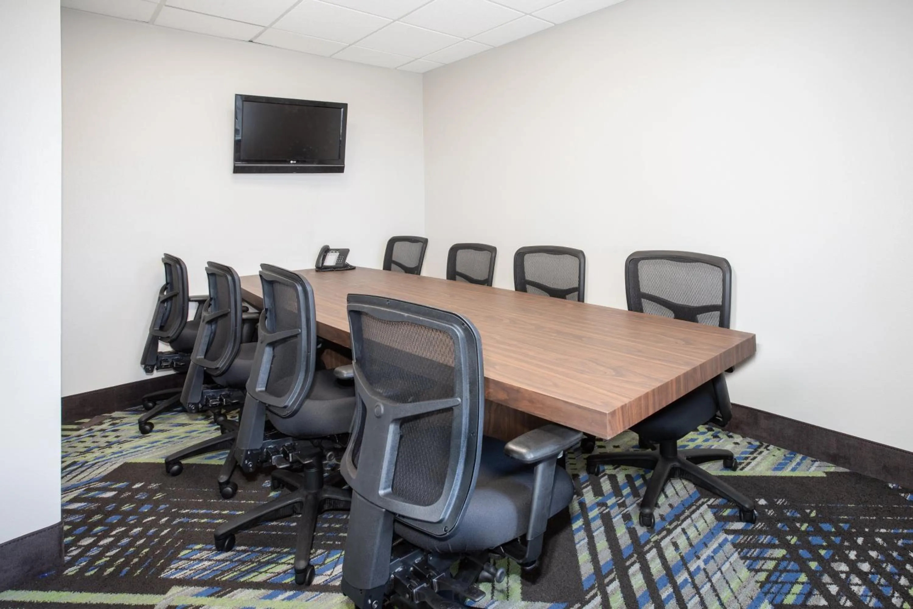 Meeting/conference room in Holiday Inn Express Yreka-Shasta Area by IHG