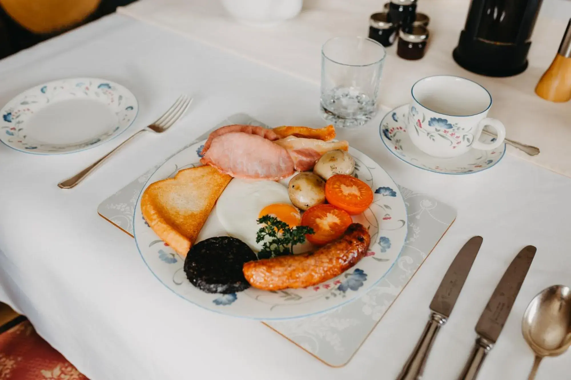 Food and drinks in Smeaton Farm Luxury B&B Food and drinks in Smeaton Farm Luxury B&B