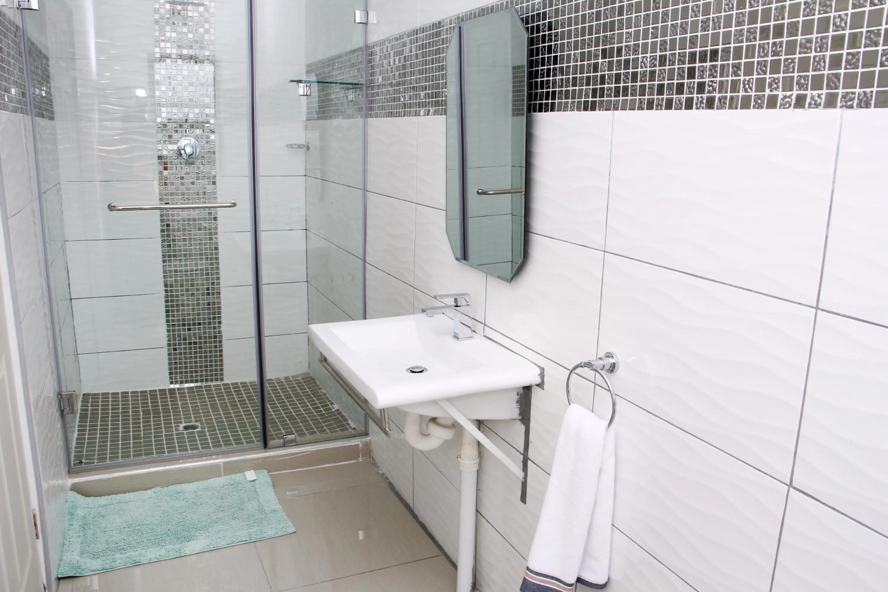 Bathroom in Black Horses Lodge & Conferencing