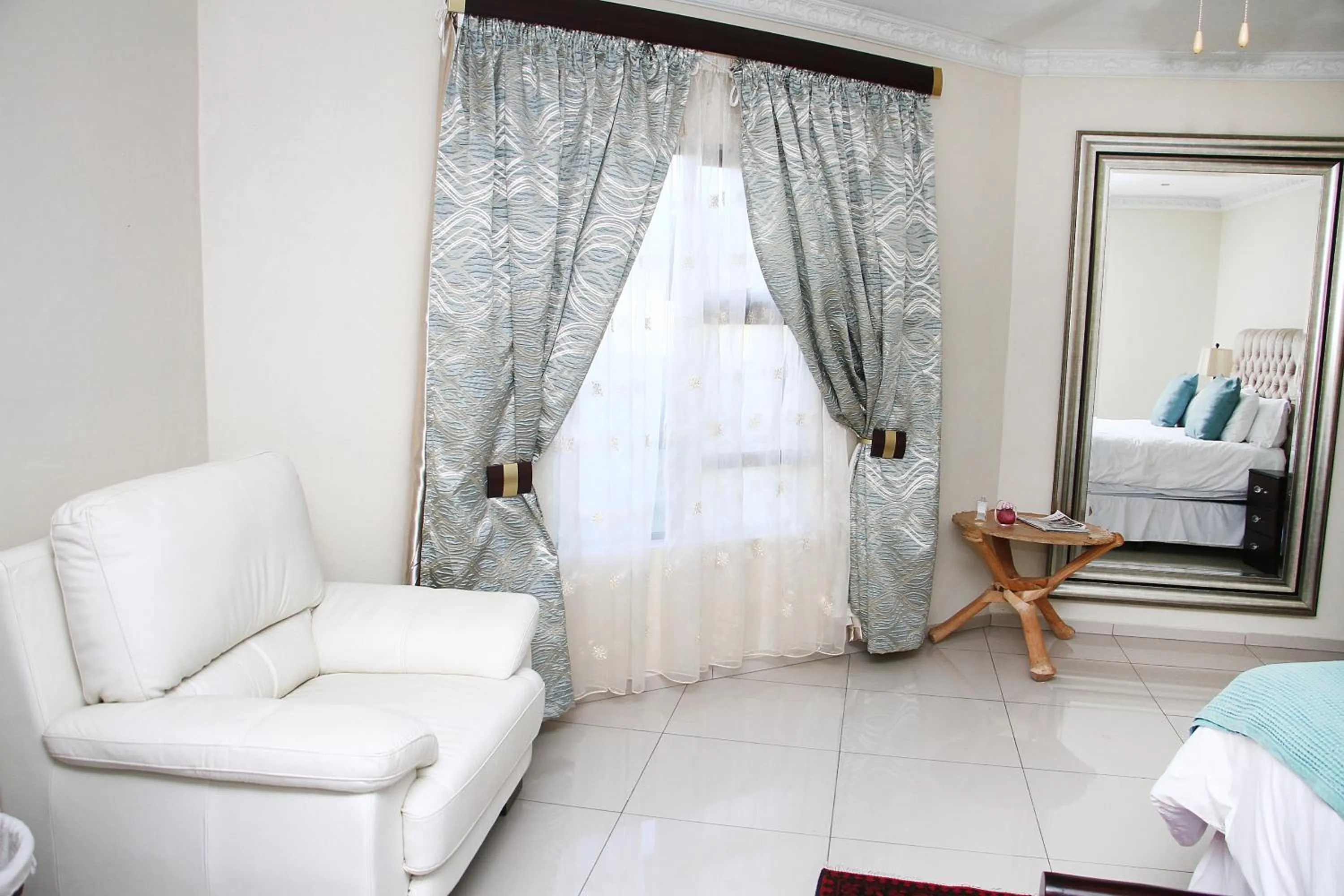 Property building, Bed in Black Horses Lodge & Conferencing