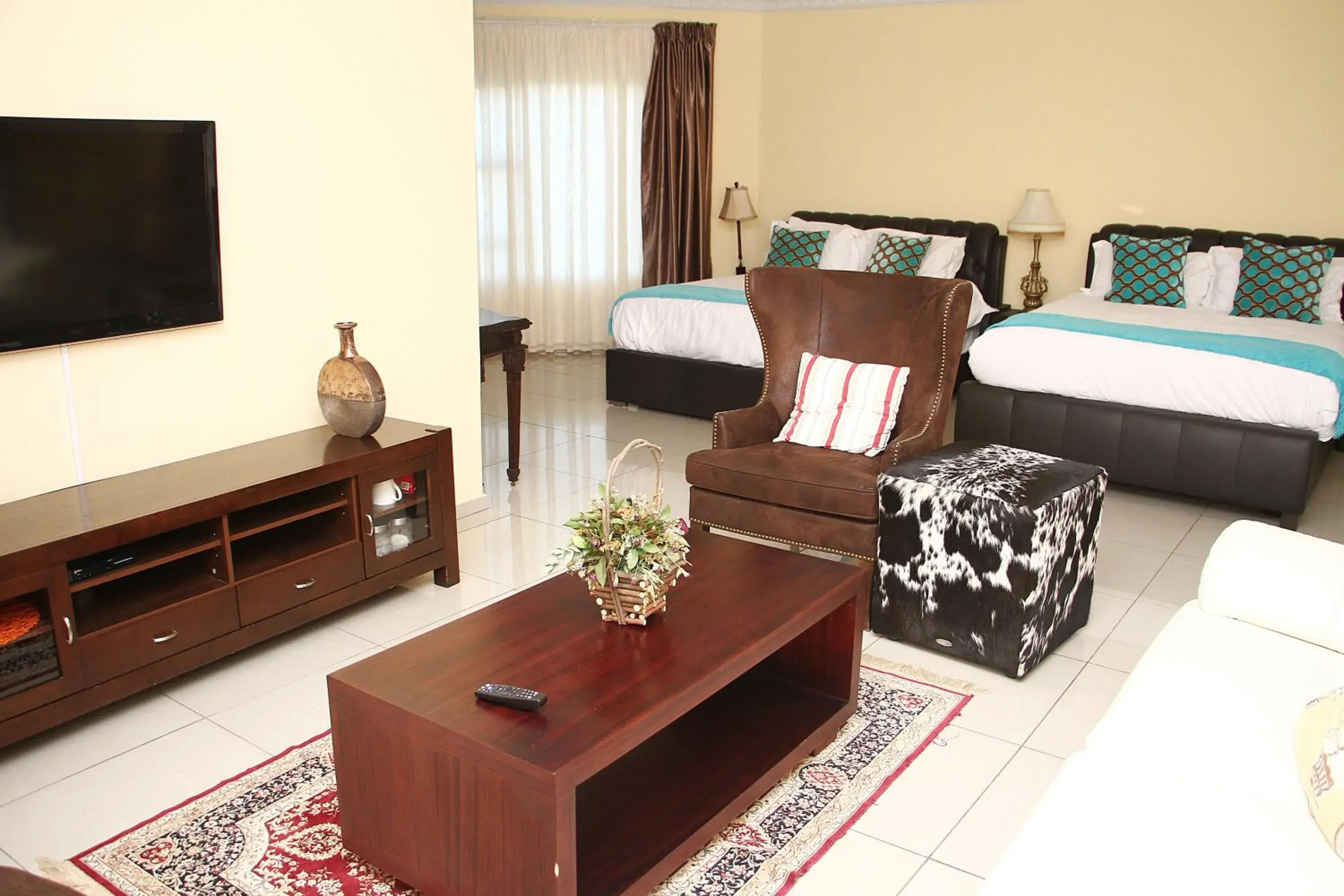 Family Double Room in Black Horses Lodge & Conferencing Family Double Room in Black Horses Lodge & Conferencing