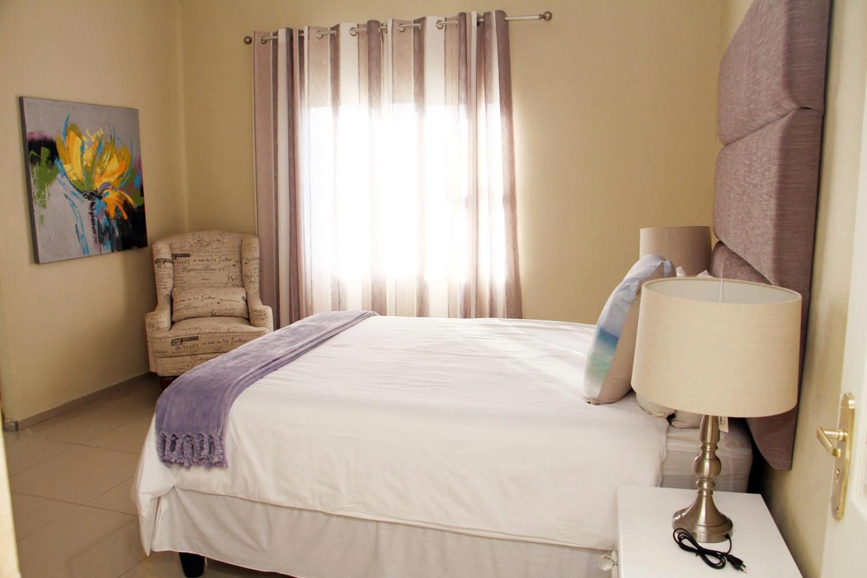 Bed in Black Horses Lodge & Conferencing