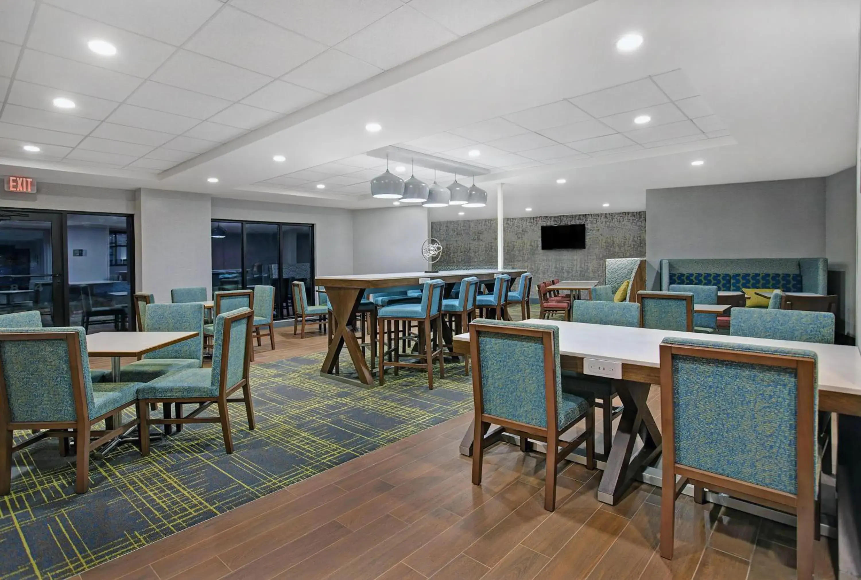 Breakfast in Hampton Inn Westfield Breakfast in Hampton Inn Westfield