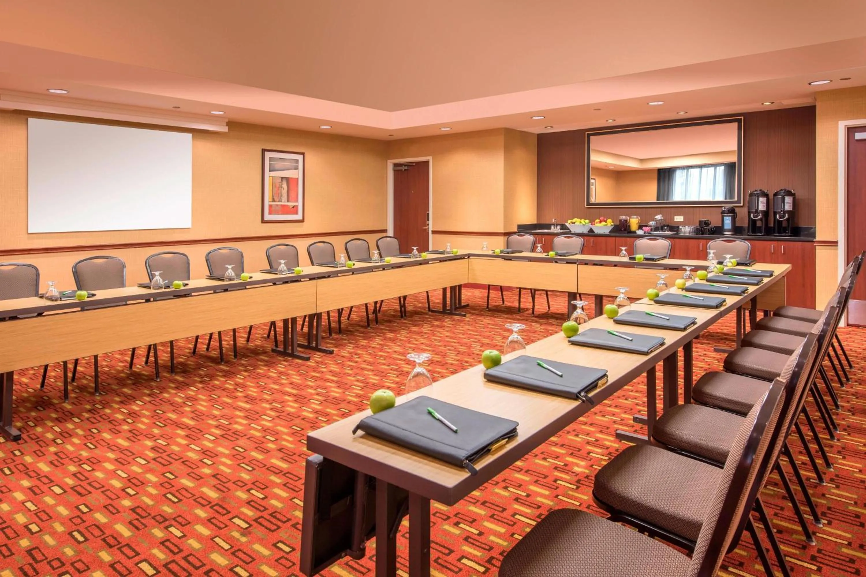 Meeting/conference room in Courtyard by Marriott Denver Cherry Creek