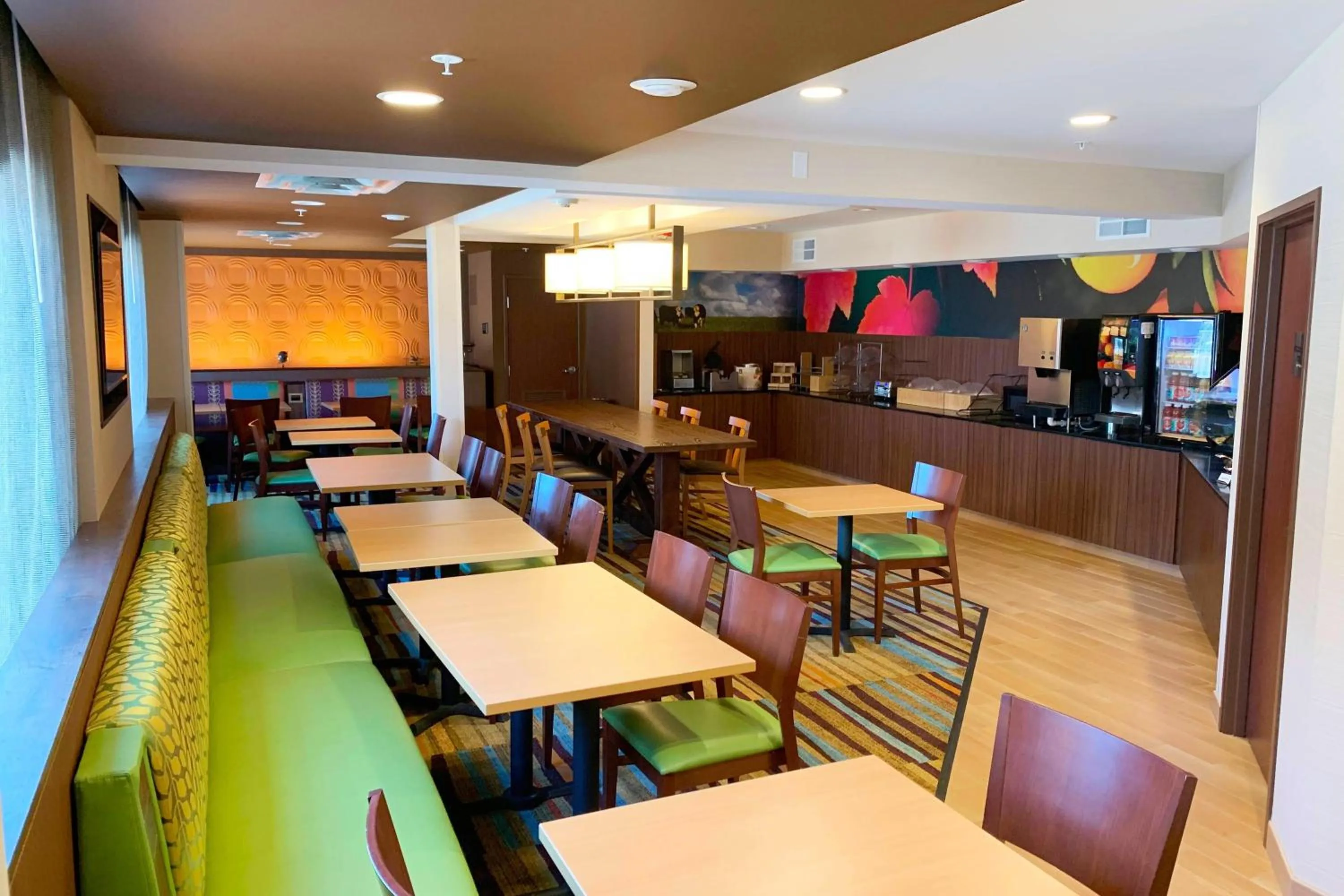 Breakfast in Fairfield Inn & Suites by Marriott Denver Tech Center/ South