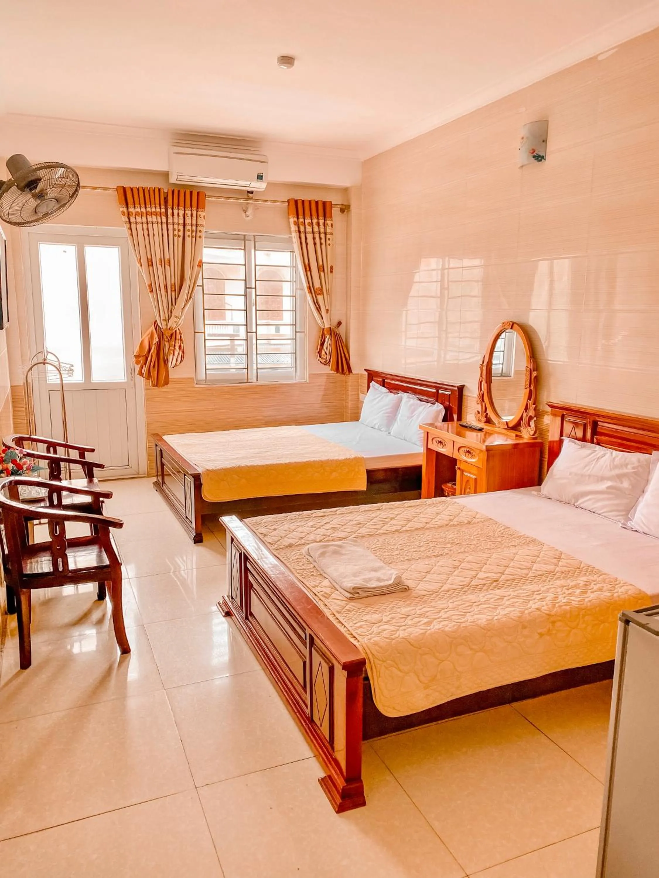 Bedroom, Bed in Thien Nhan Hotel